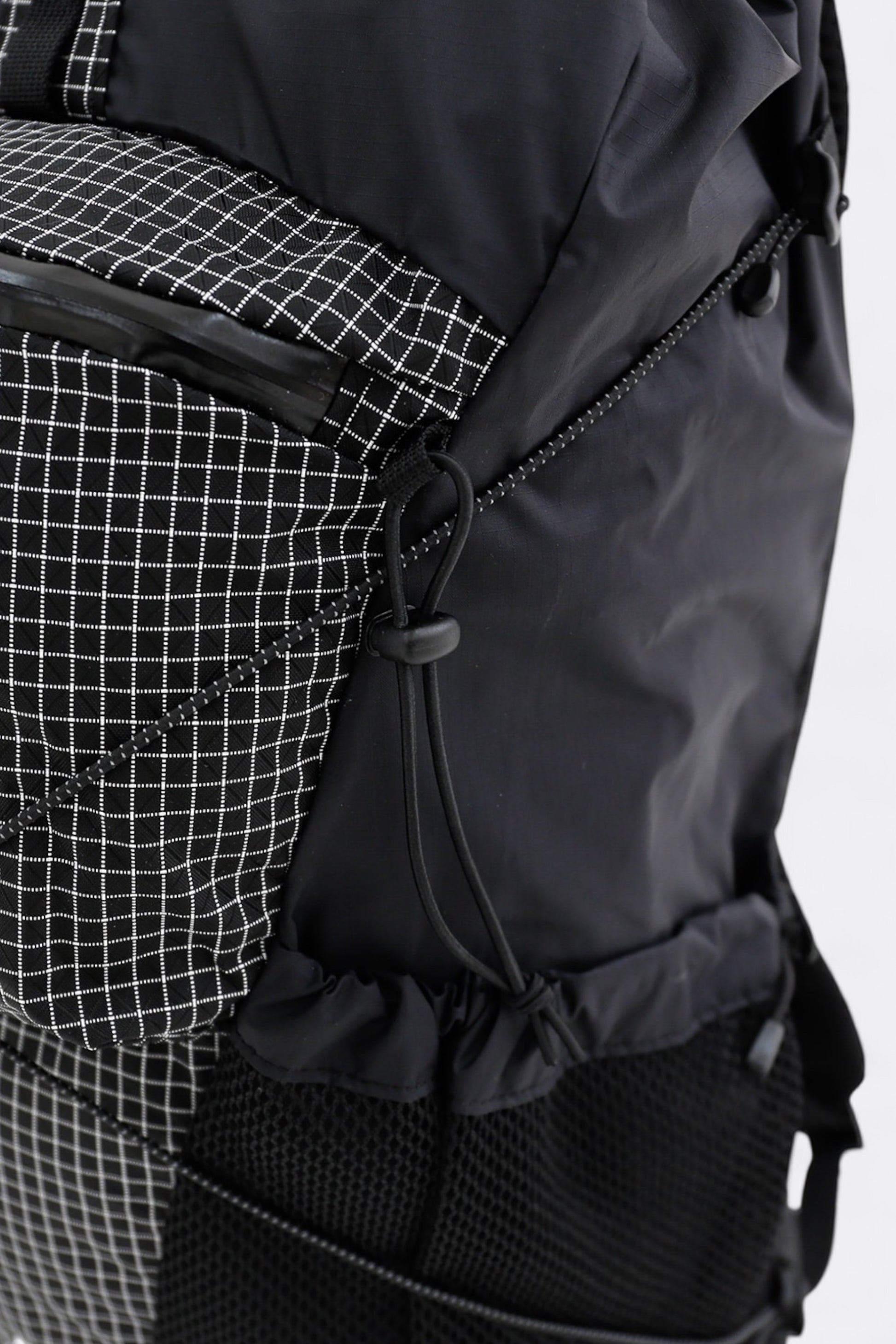 CAYL - Biseul Bag (Grid Black)