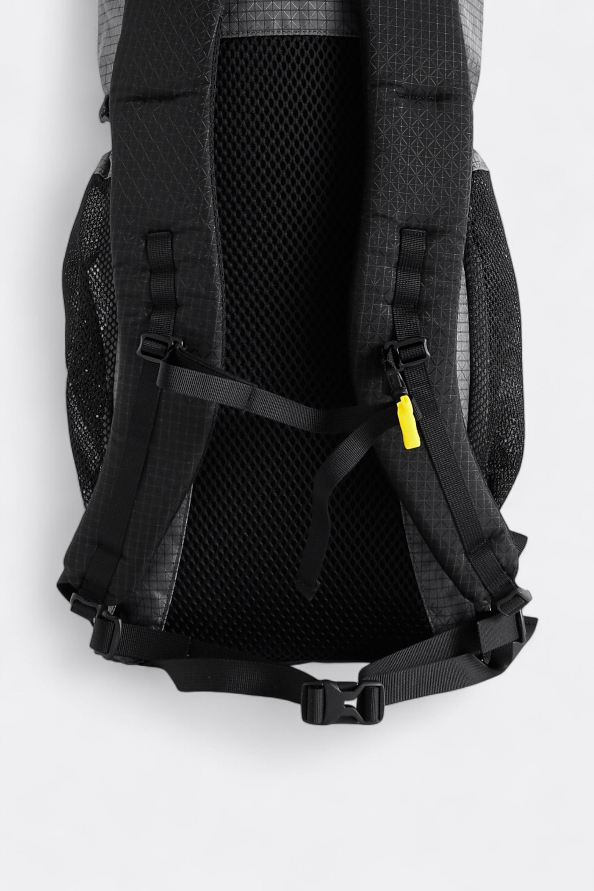 CAYL - Grid Fanny (B-Grid Black)