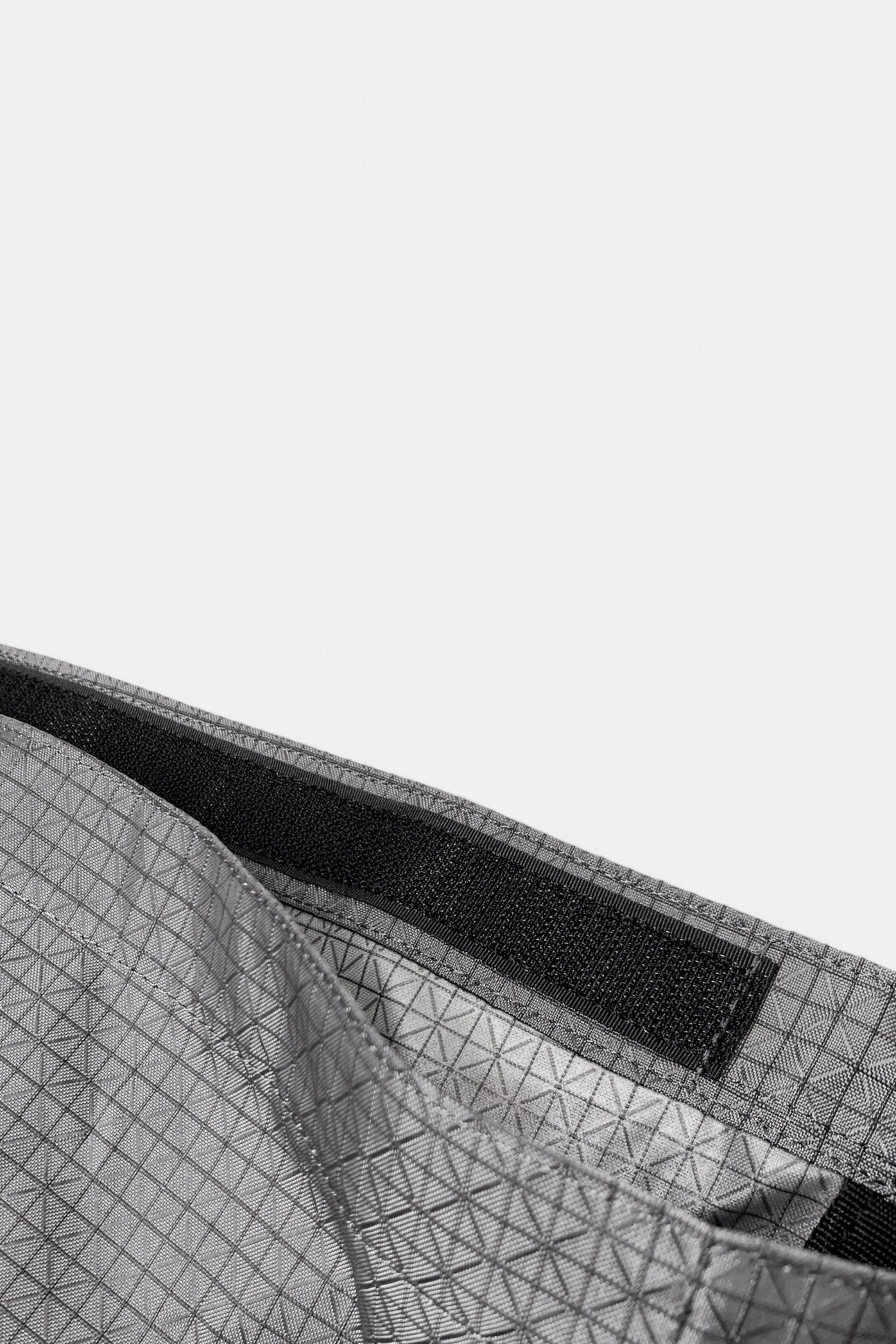 CAYL - Grid Fanny (B-Grid Black)