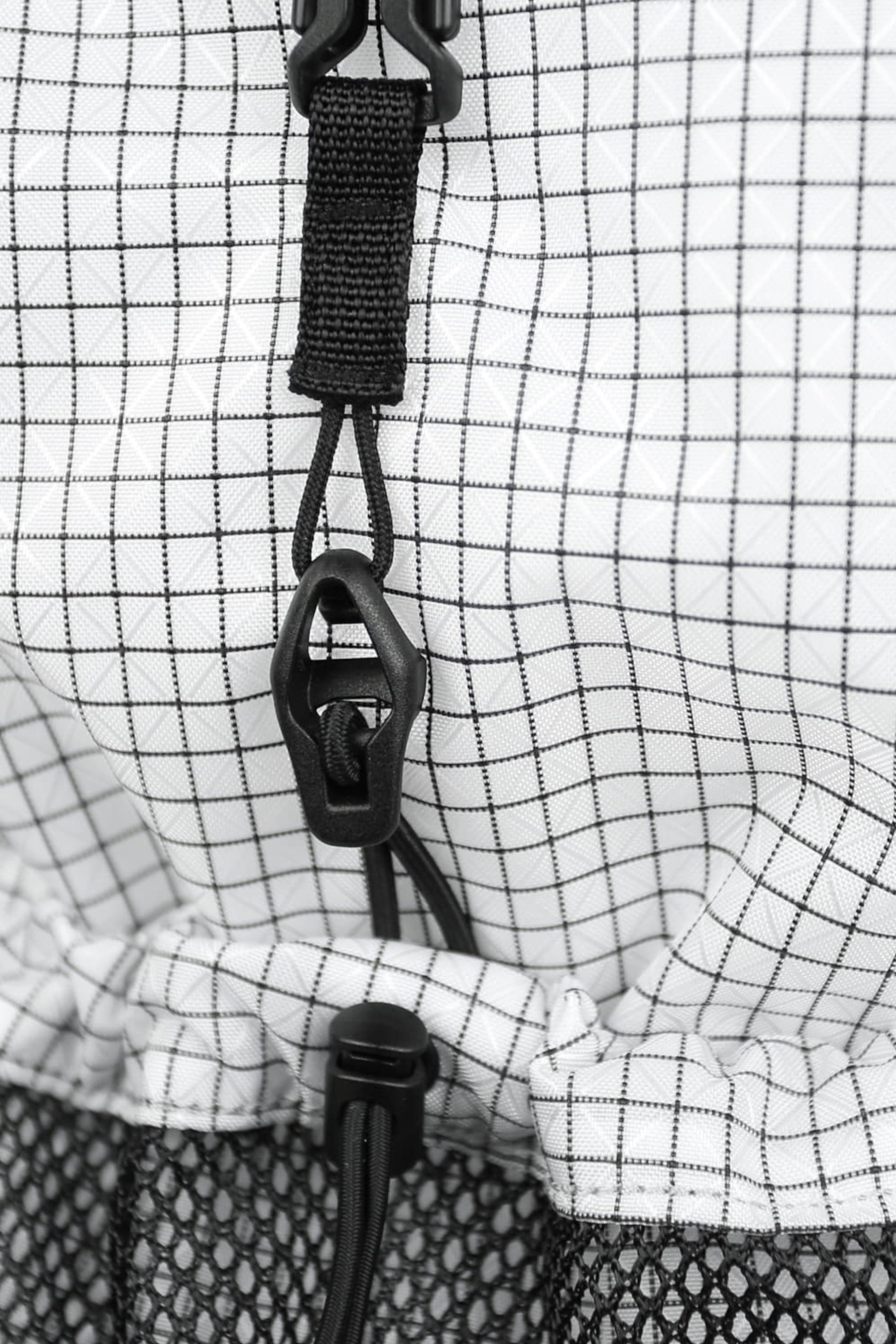 CAYL - Grid Fanny (B-Grid White)