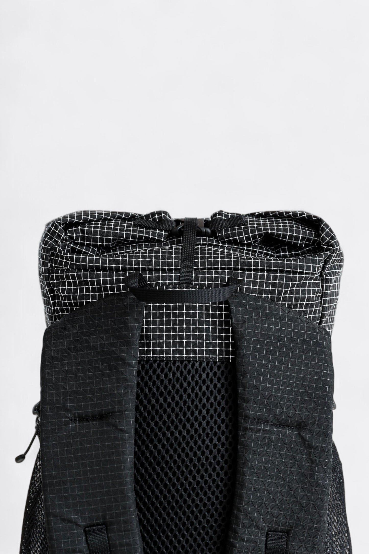 CAYL - Gaya Rolltop Grid Mesh (Grid Black)