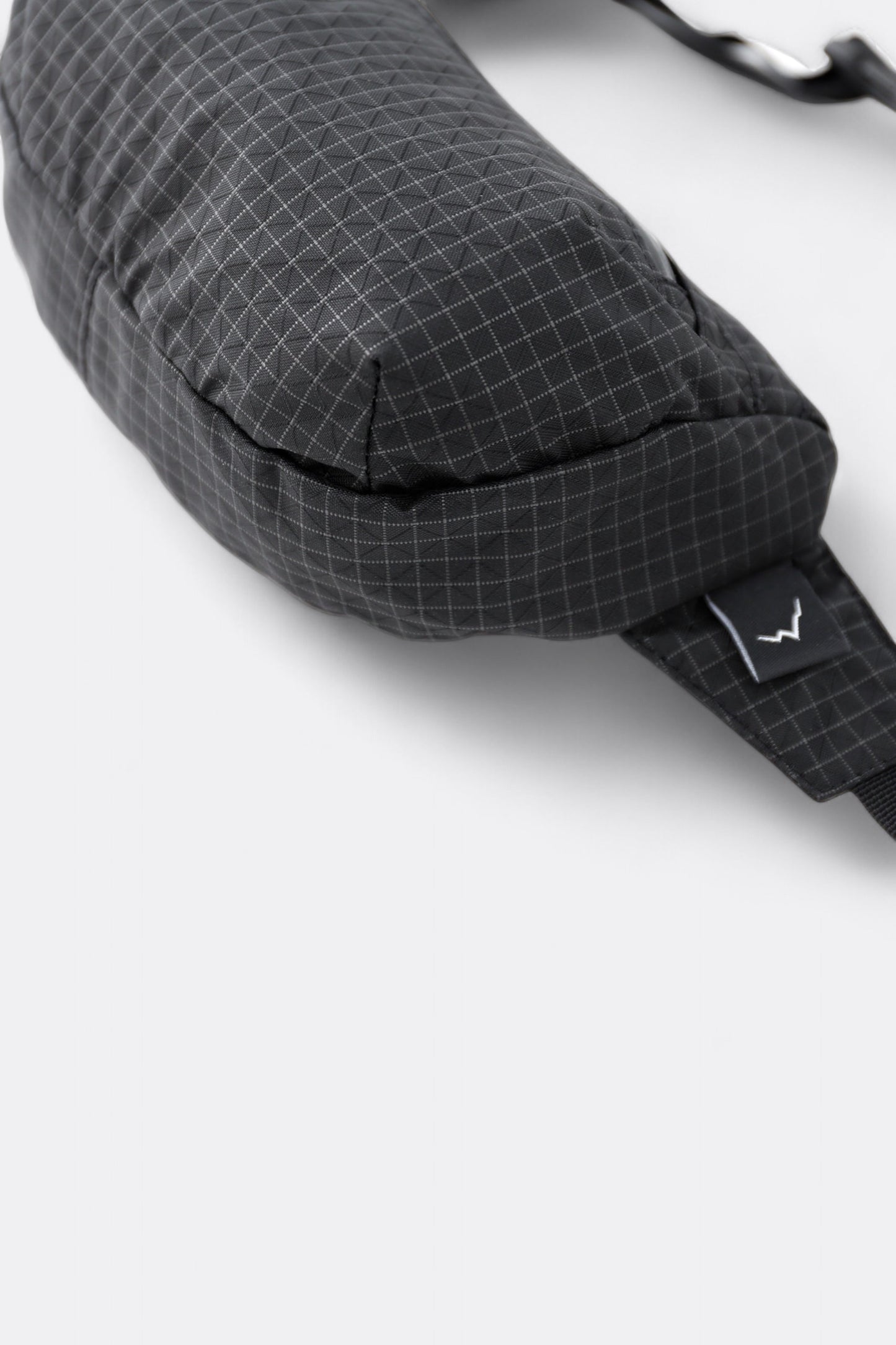 CAYL - Grid Fanny (B-Grid Black)