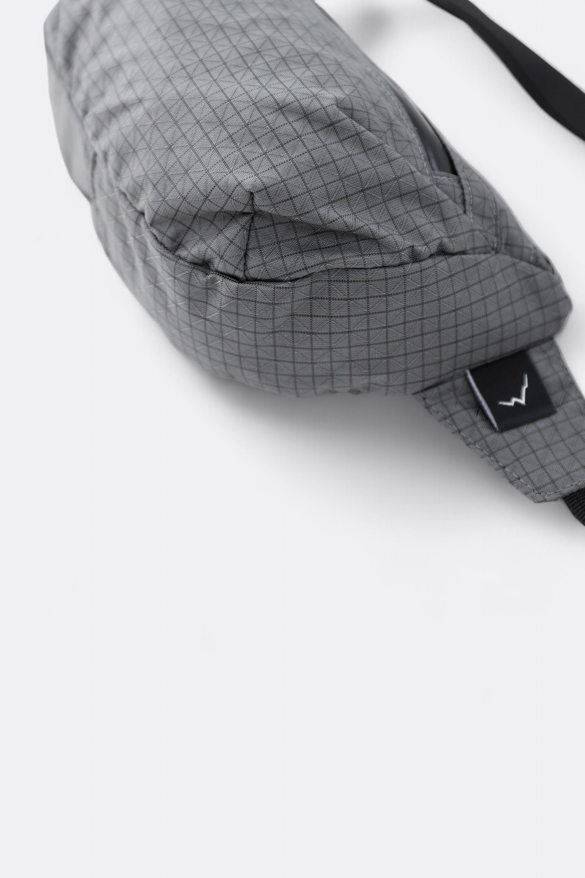 CAYL - Grid Fanny (B-Grid Grey)
