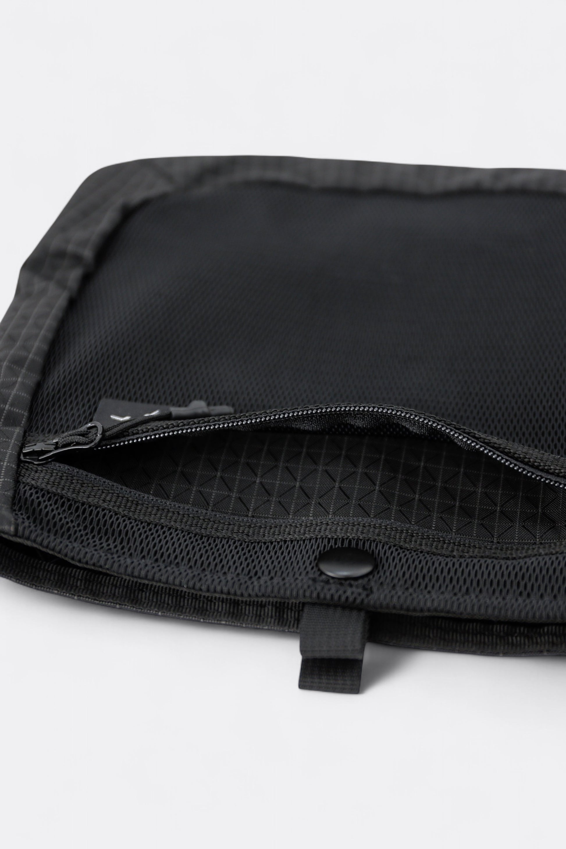 CAYL - Seorak 2 (B-Grid Black)