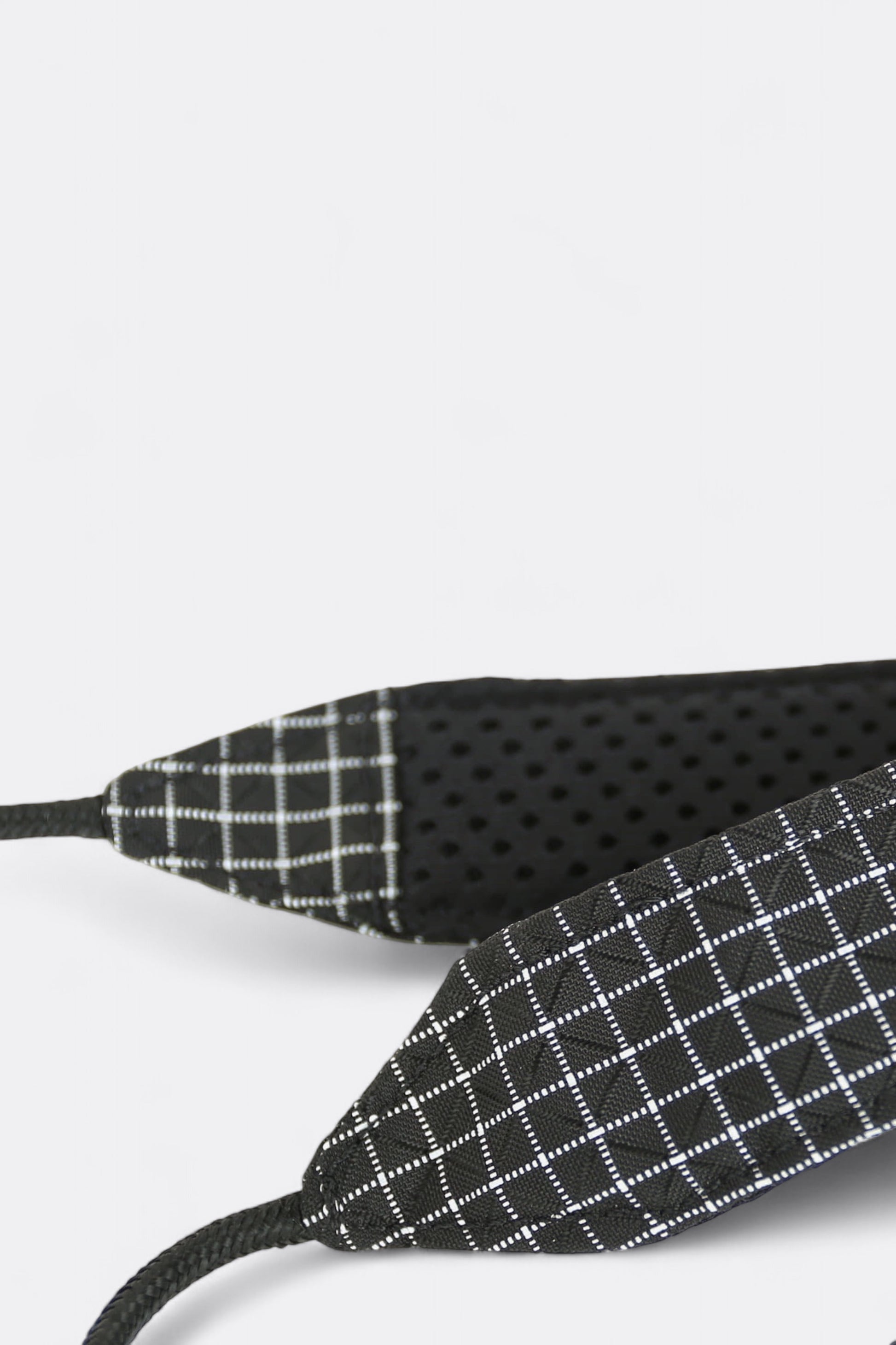 CAYL - Seorak 3 (Grid Black)