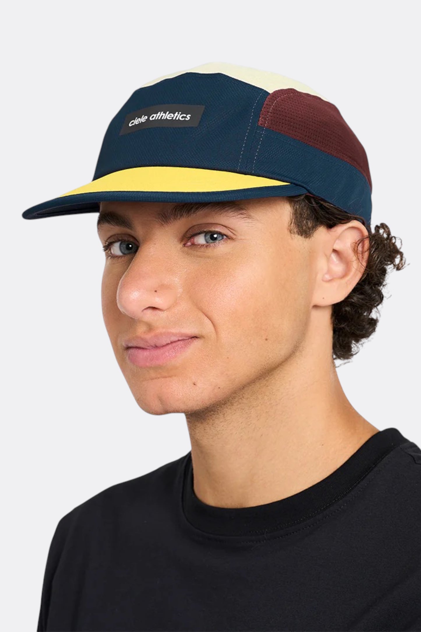 Ciele Athletics - GOCap Field Iconic Bar (Deep Space / Dark Wine Red)