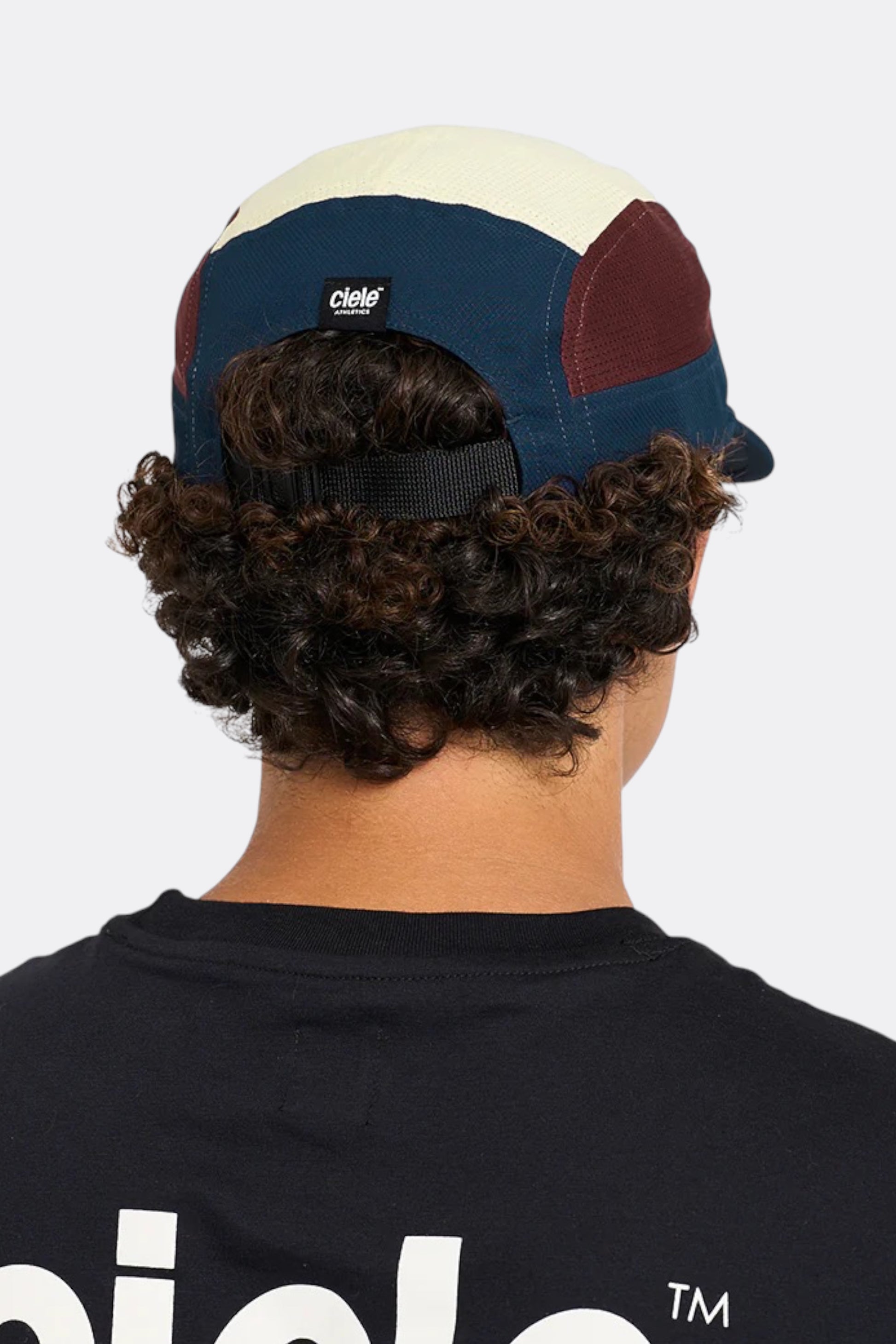 Ciele Athletics - GOCap Field Iconic Bar (Deep Space / Dark Wine Red)