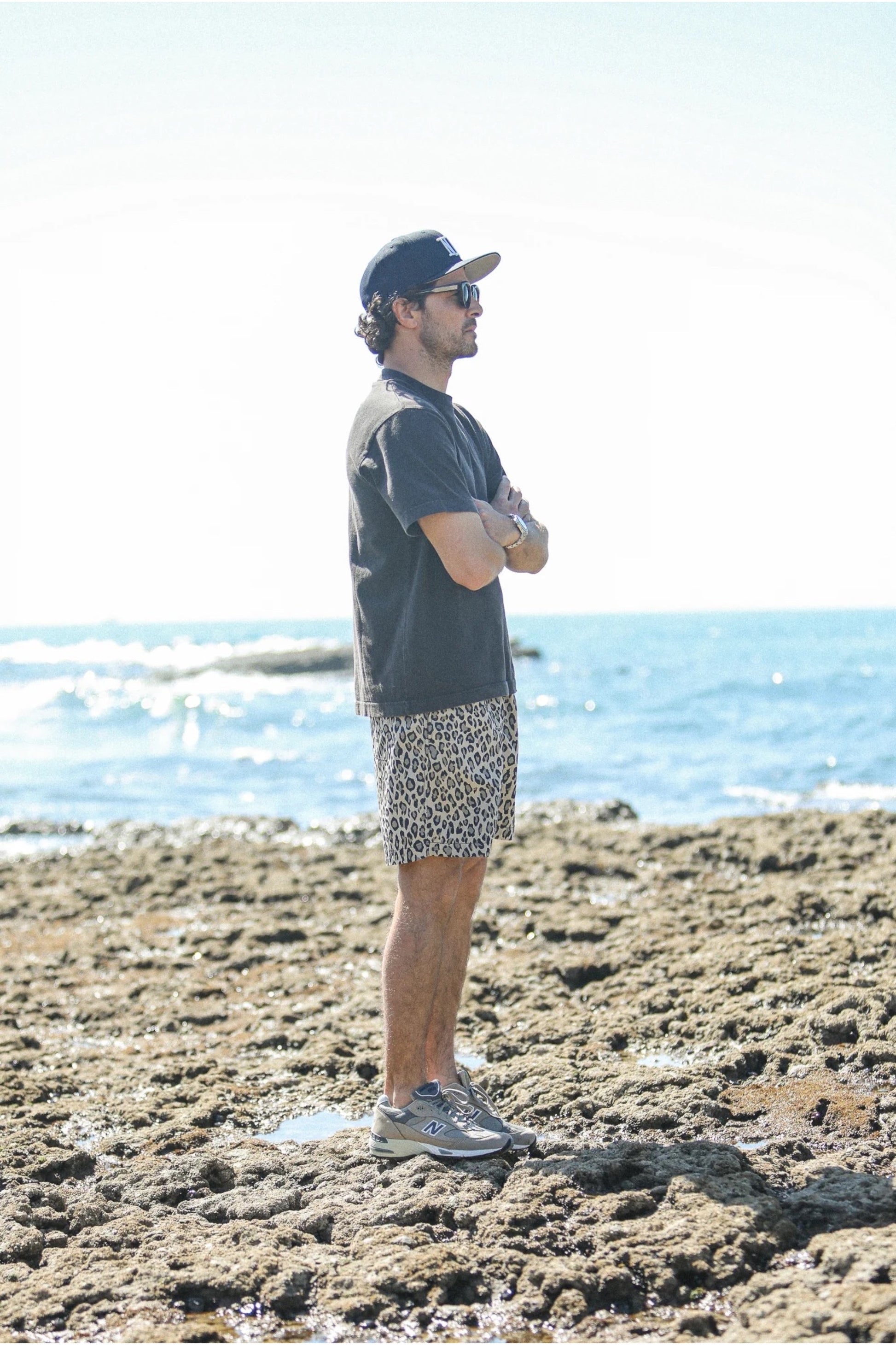 Drapeau Noir Beach Short Léopard Japonais Crème | Short Imprimé Coton Nylon | Edgar Bdx