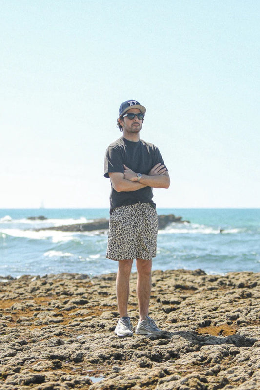 Drapeau Noir Beach Short Léopard Japonais Crème | Short Imprimé Coton Nylon | Edgar Bdx