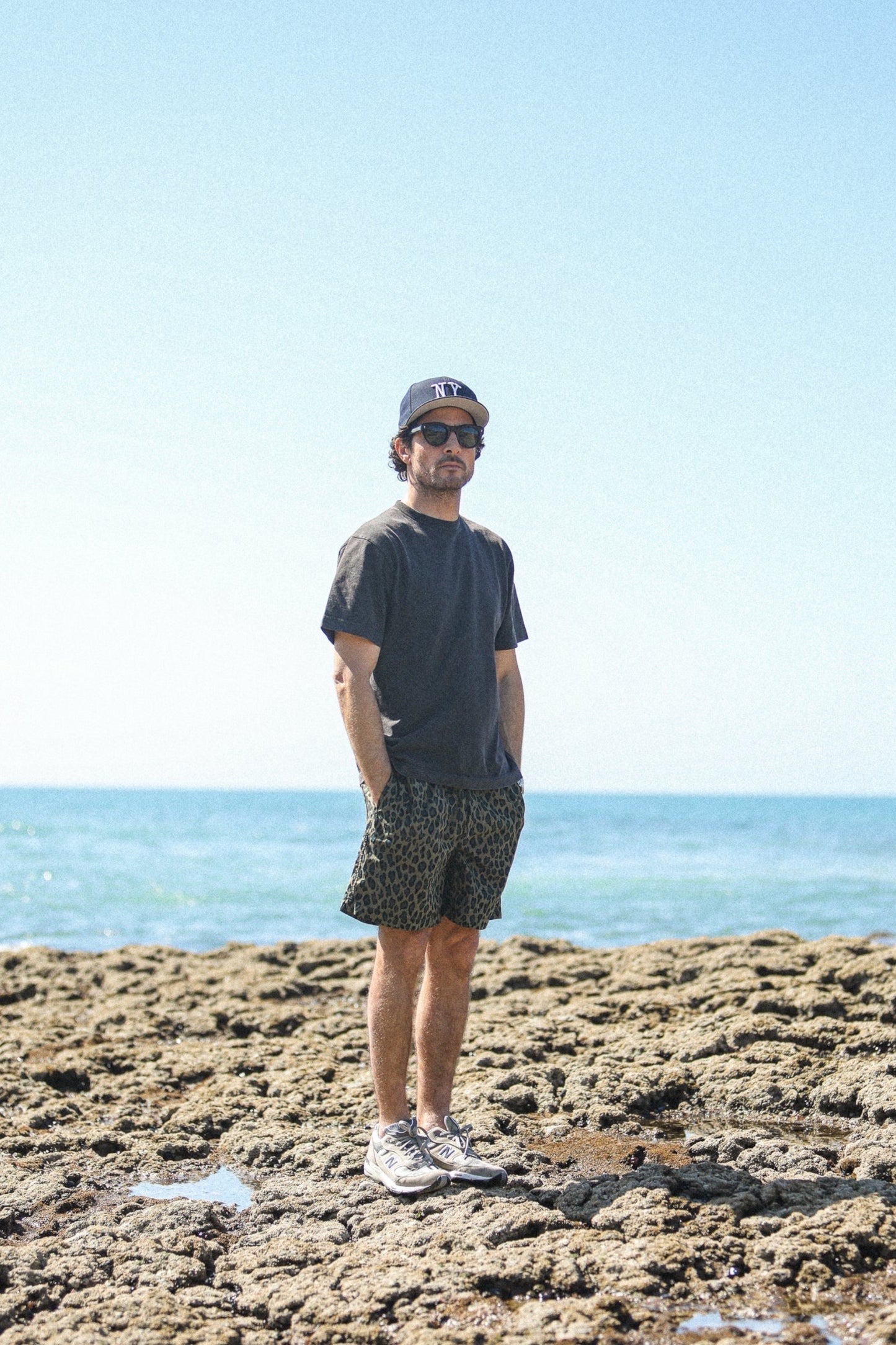 Drapeau Noir Beach Short Léopard Japonais Khaki | Short Imprimé Coton Nylon | Edgar Bdx