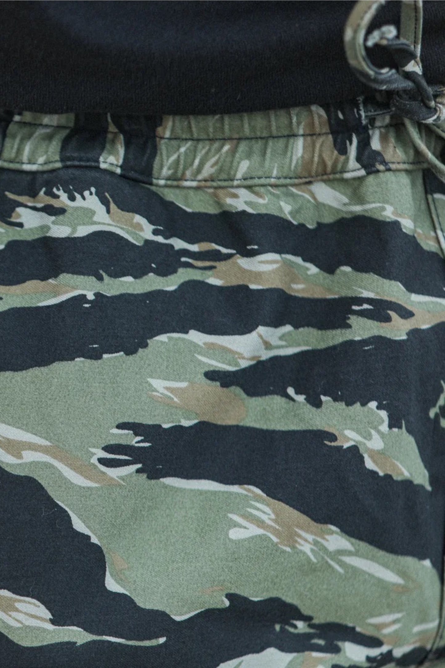 Drapeau Noir Beach Short Tiger Camo Japonais | Short Sateen Coton 350g | Edgar Bdx