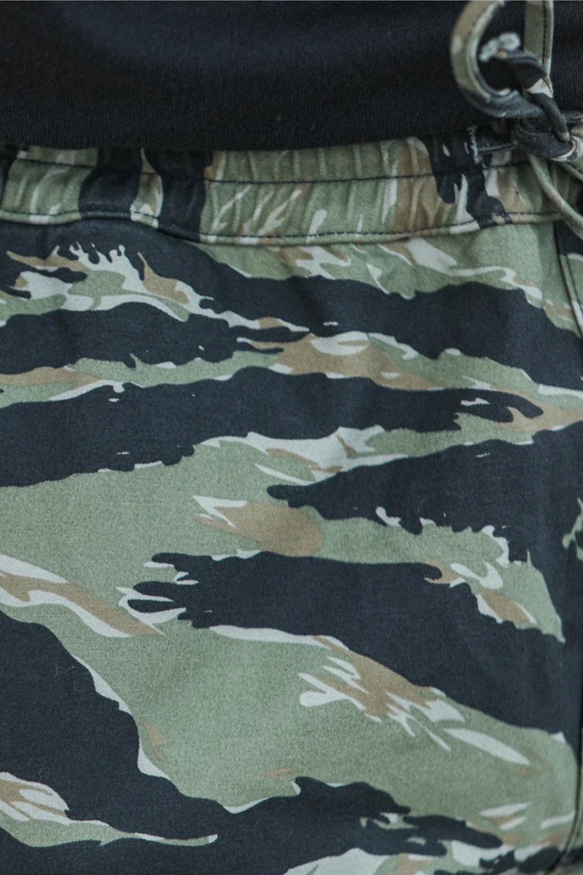 Drapeau Noir Beach Short Tiger Camo Japonais | Short Sateen Coton 350g | Edgar Bdx