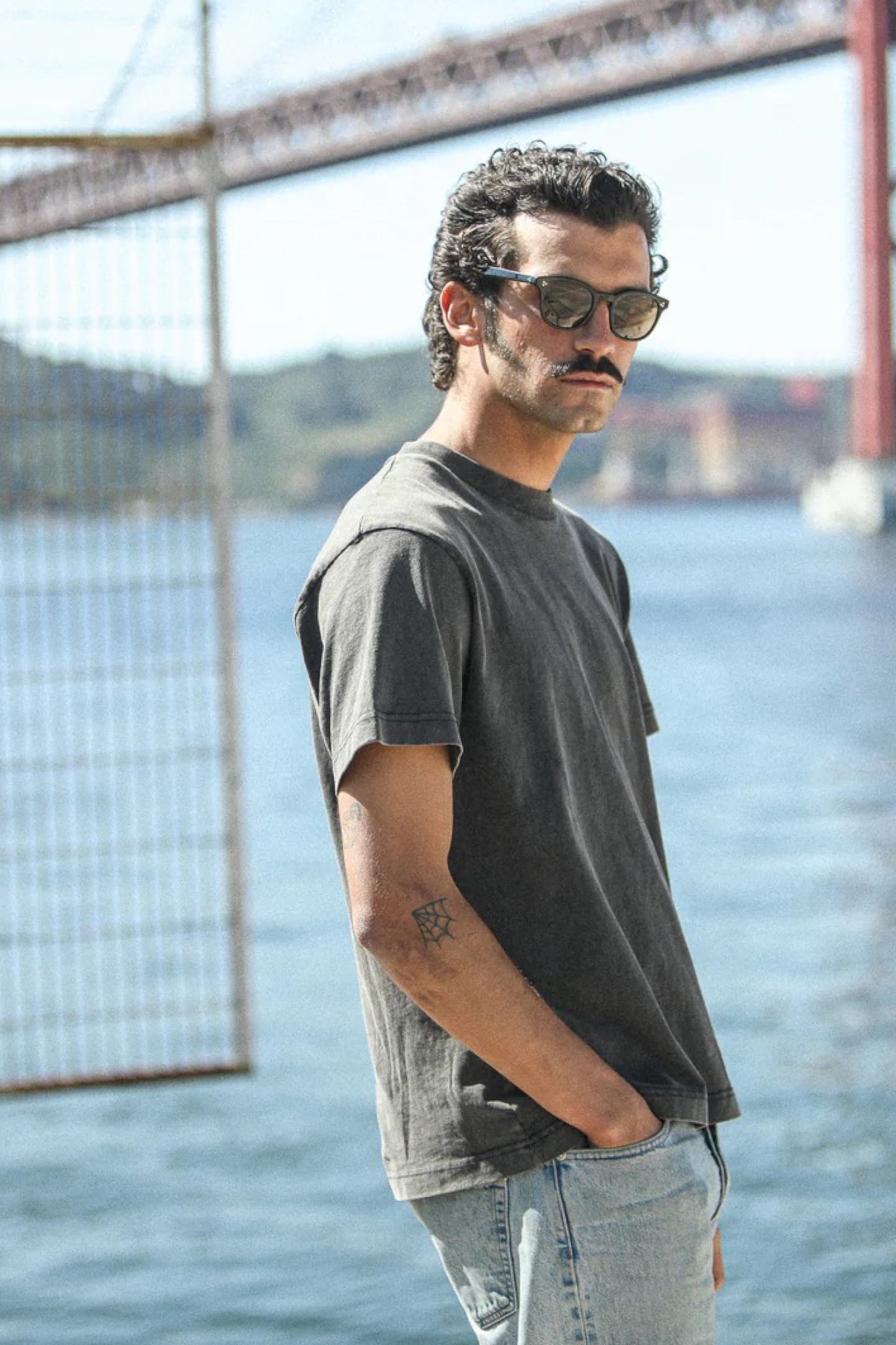 T-shirt Drapeau Noir Acid Wash Black - Tee-Shirt Comfort Coton 240gsm
