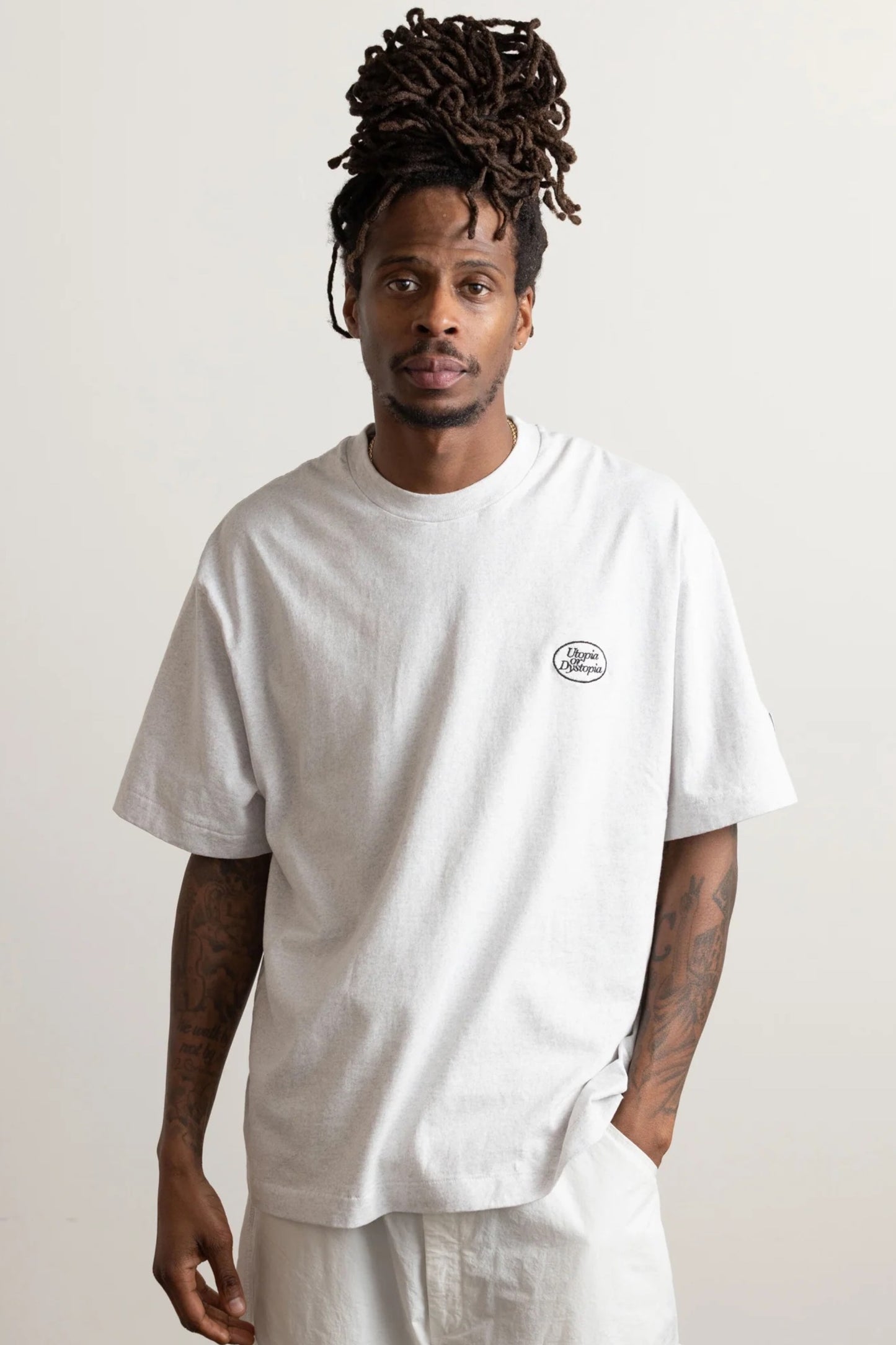Ends And Means UOD Tee Oatmeal | T-Shirt Broderie Phosphorescente Imprimé Réfléchissant | Edgar Bdx
