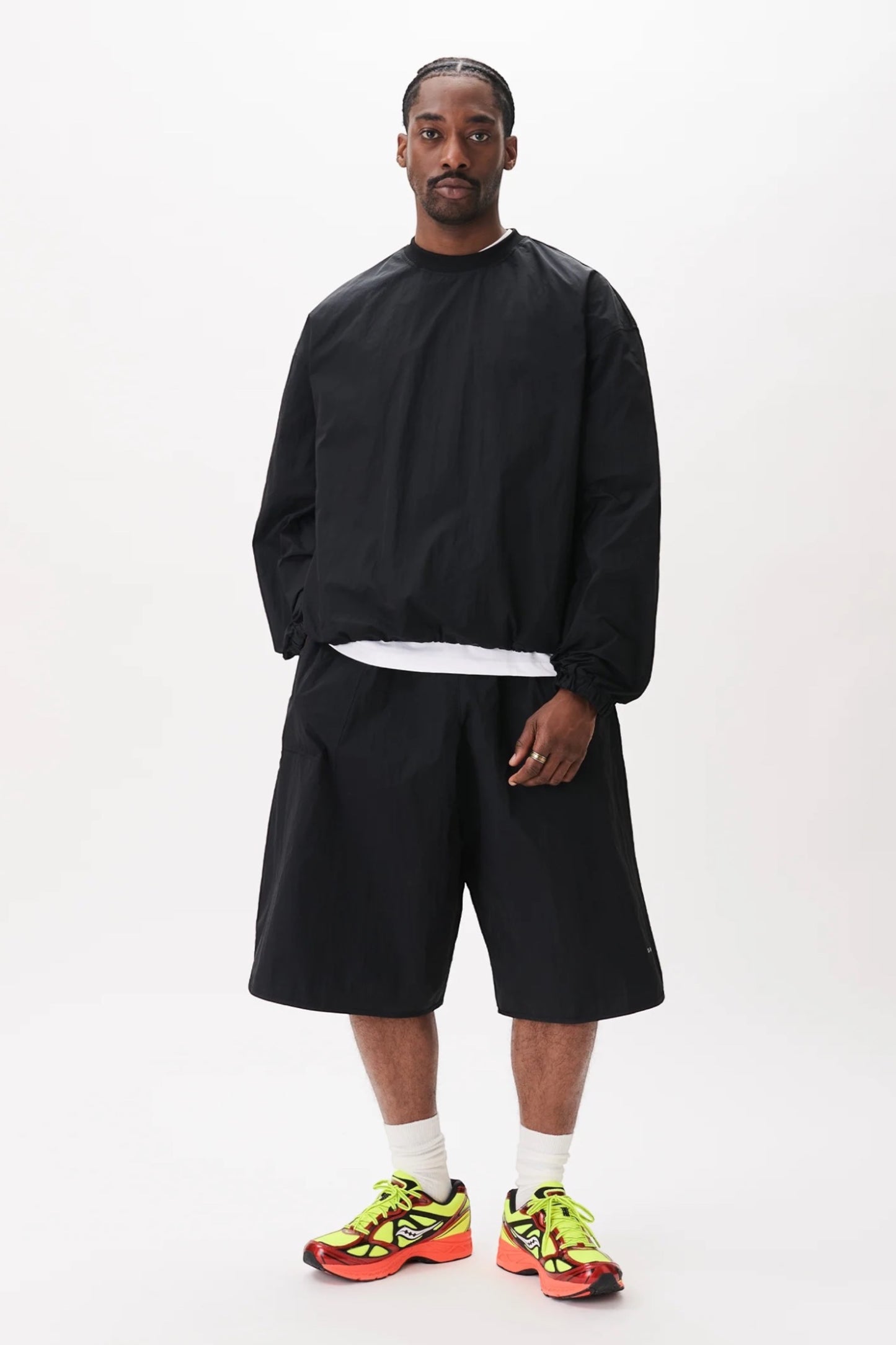 Estudio Niksen Back-Vent Nylon Crewneck Black | Pull Nylon Fente Dos YKK | Edgar Bdx