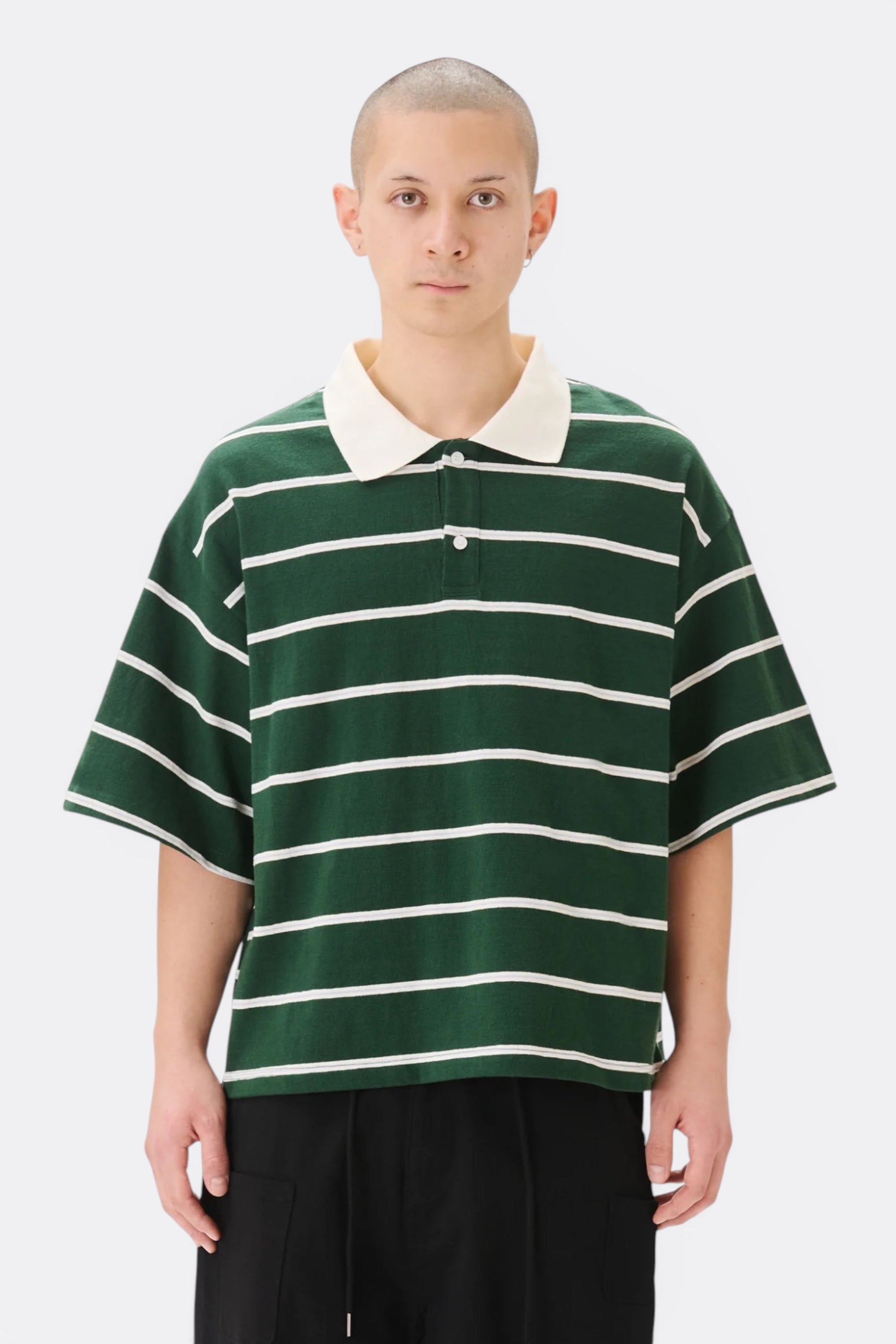 Estudio Niksen Boxy Jersey Polo Green | Polo Coton Col Contrasté Corée | Edgar Bdx