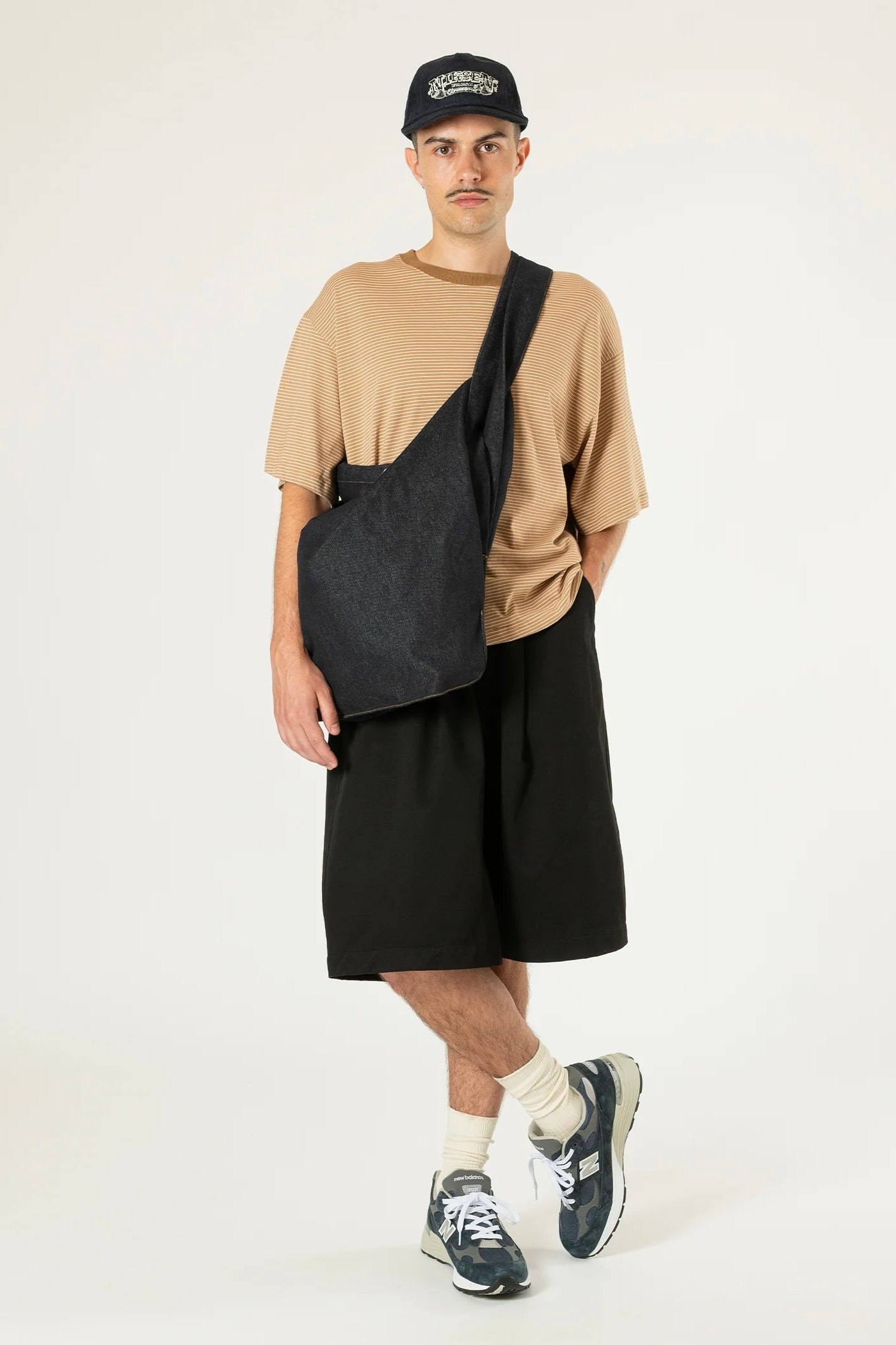 Estudio Niksen - Crossbody Padded Bag (Black)