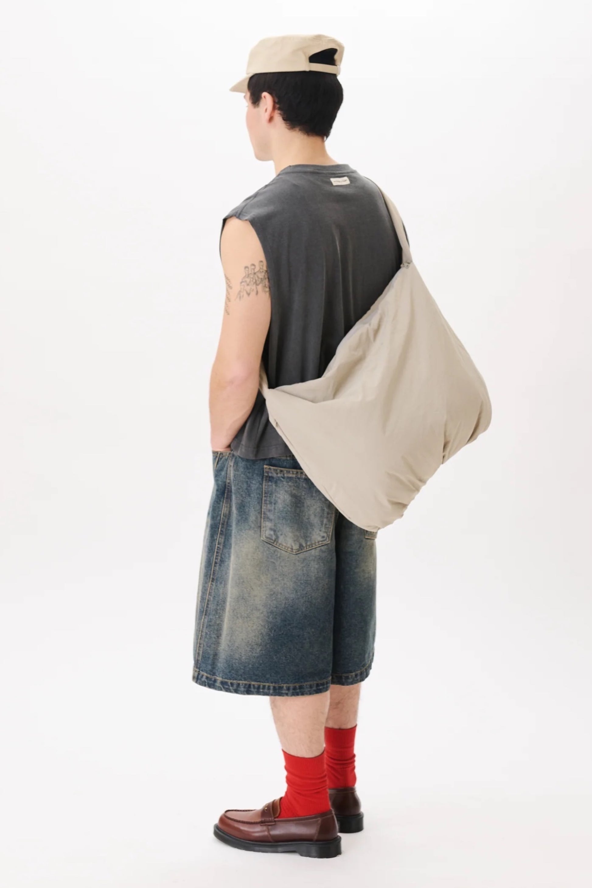 Estudio Niksen Half-Dart Denim Short Dark Blue | Short Denim Coton Corée | Edgar Bdx