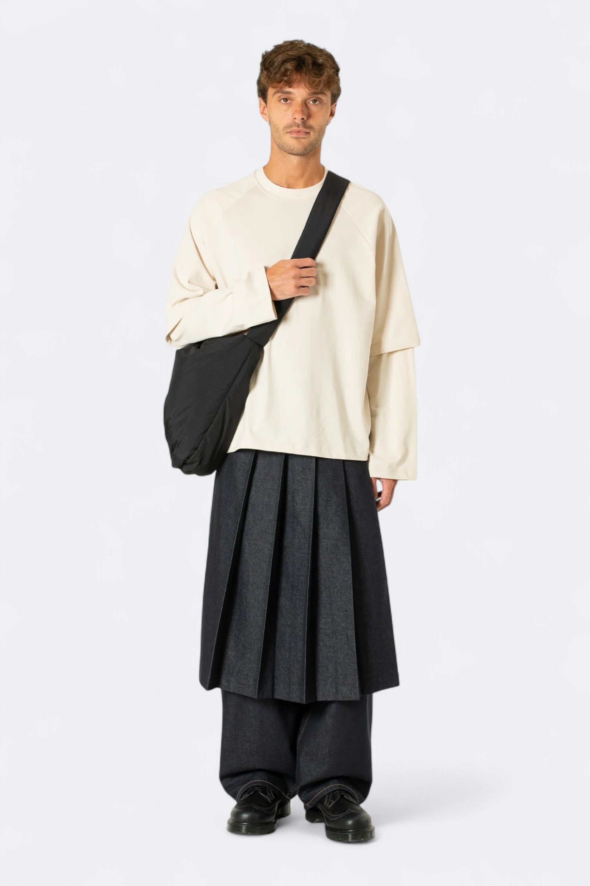 Estudio Niksen - Longsleeve Layered Tee (Cream)