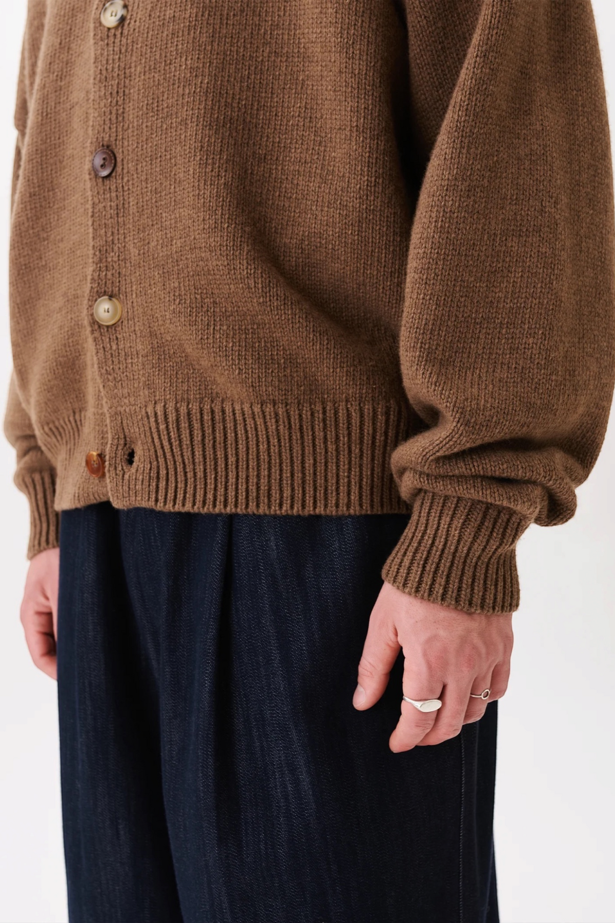 ESTUDIO NIKSEN Mismatch Button Cardigan Brown | Edgar Bdx