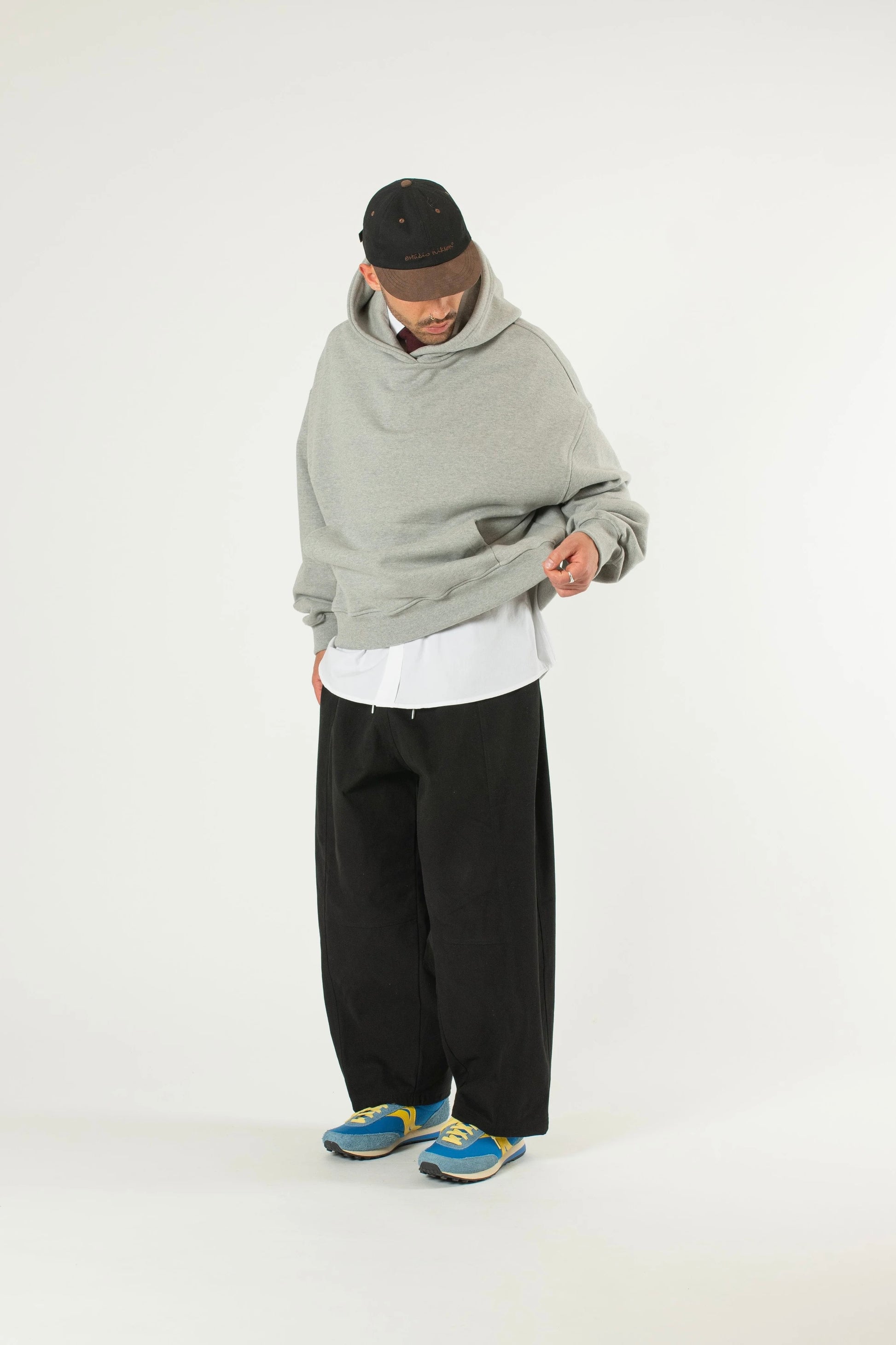 Estudio Niksen - Panelled Balloon Pant (Black)