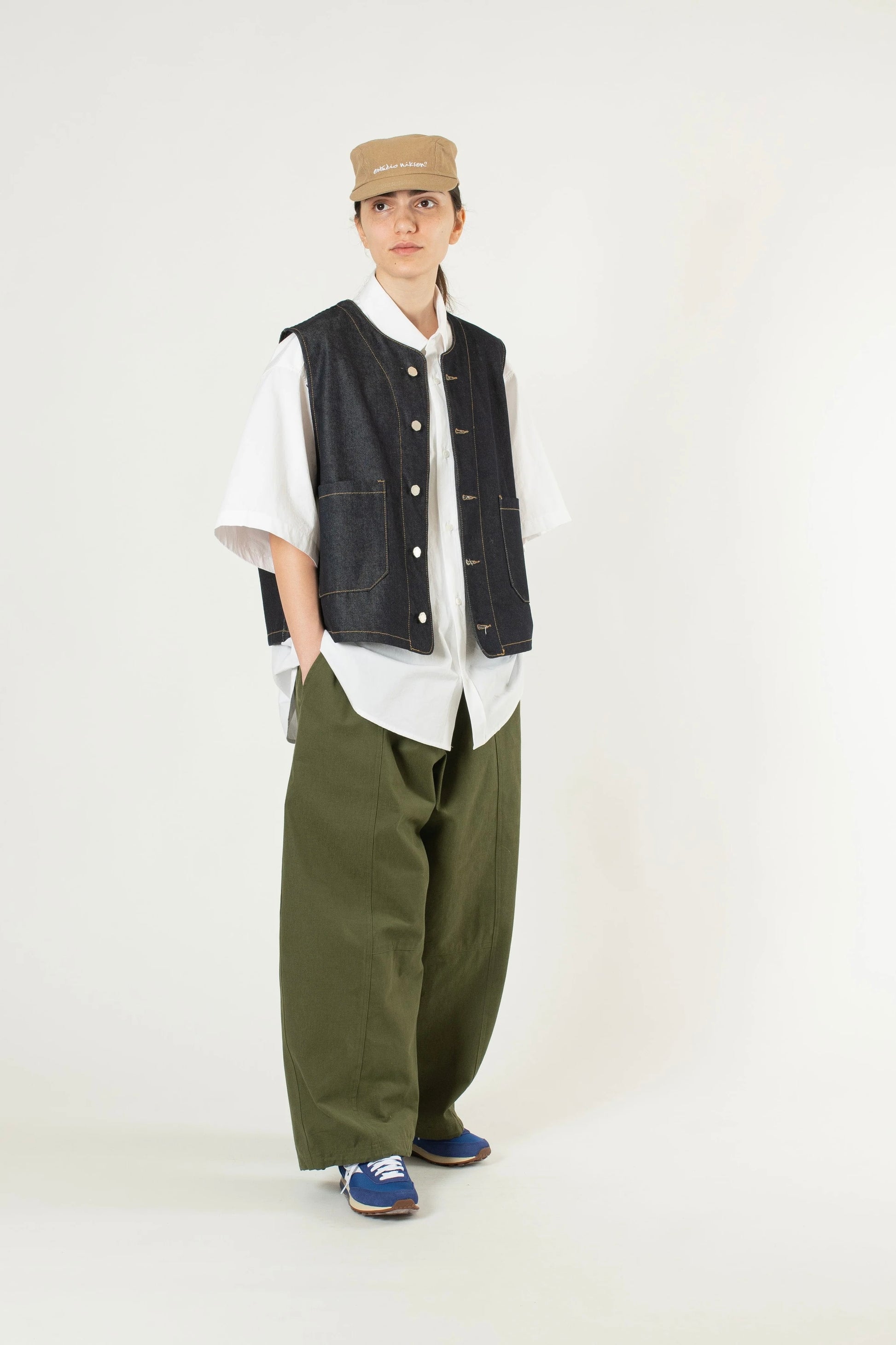 Estudio Niksen - Panelled Balloon Pant (Khaki)
