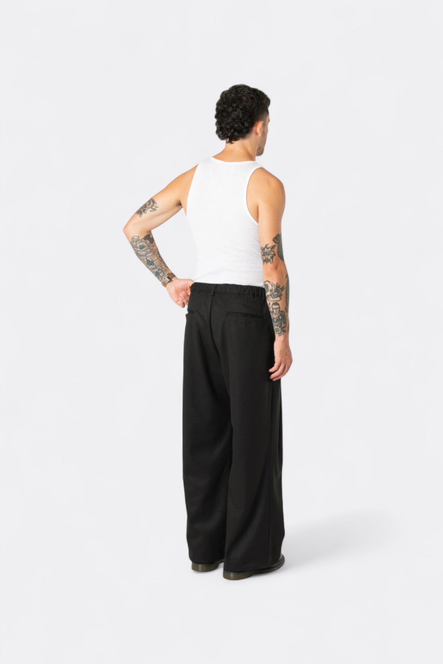 Estudio Niksen - Pintuck Maxi Trousers (Black)