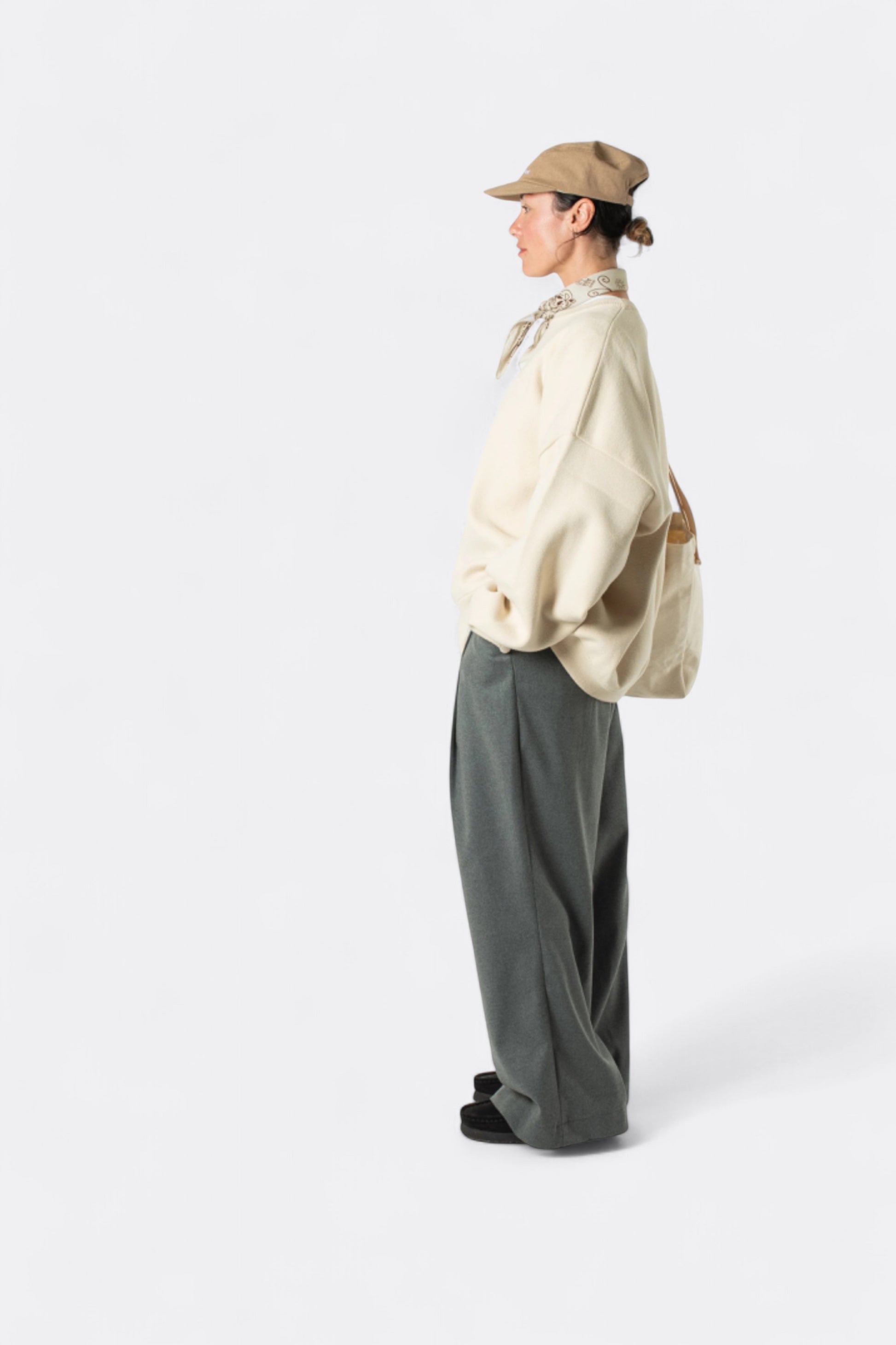 Estudio Niksen - Pintuck Maxi Trousers (Grey)