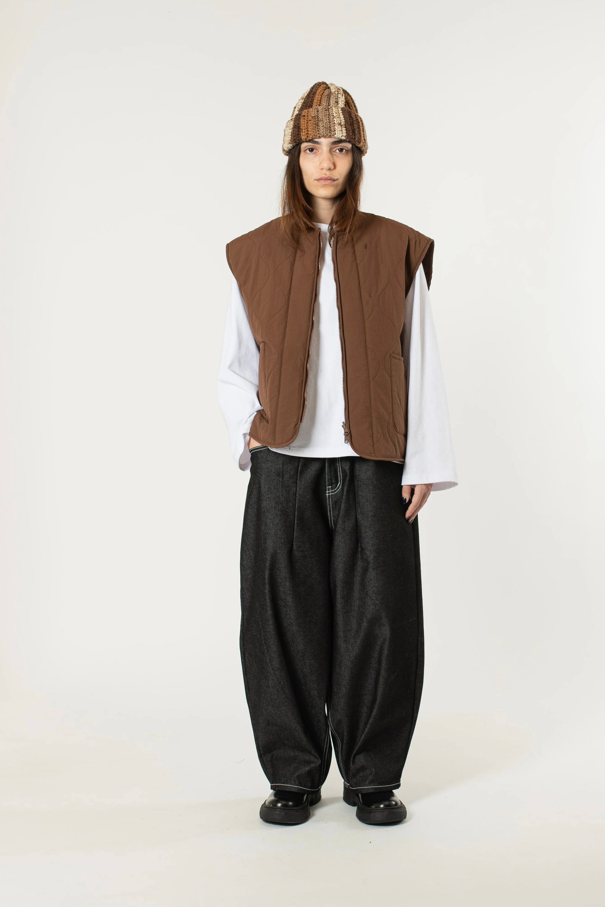 Estudio Niksen - Raw Denim Balloon Jeans (Black)