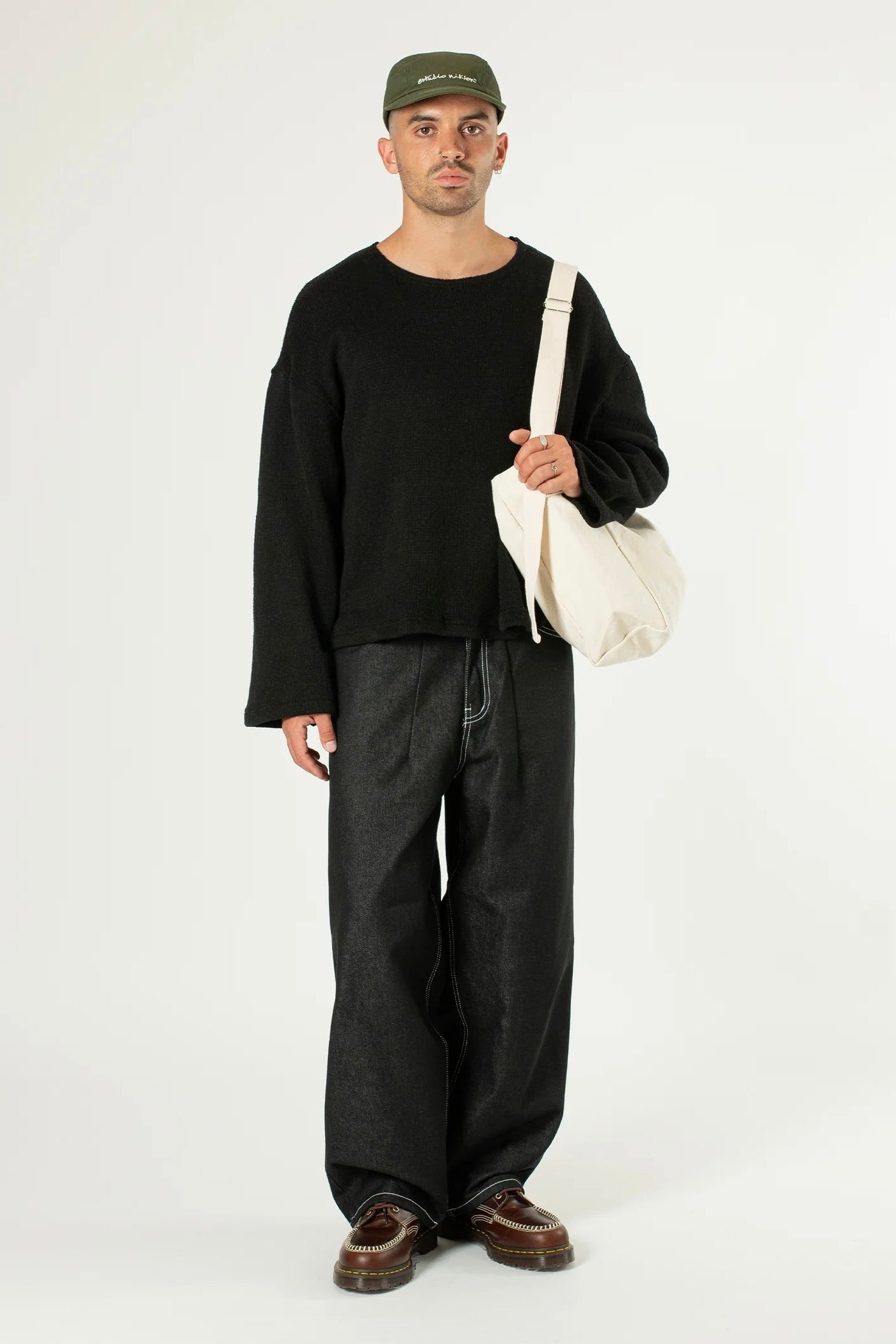 Estudio Niksen - Raw Denim Balloon Jeans (Black)