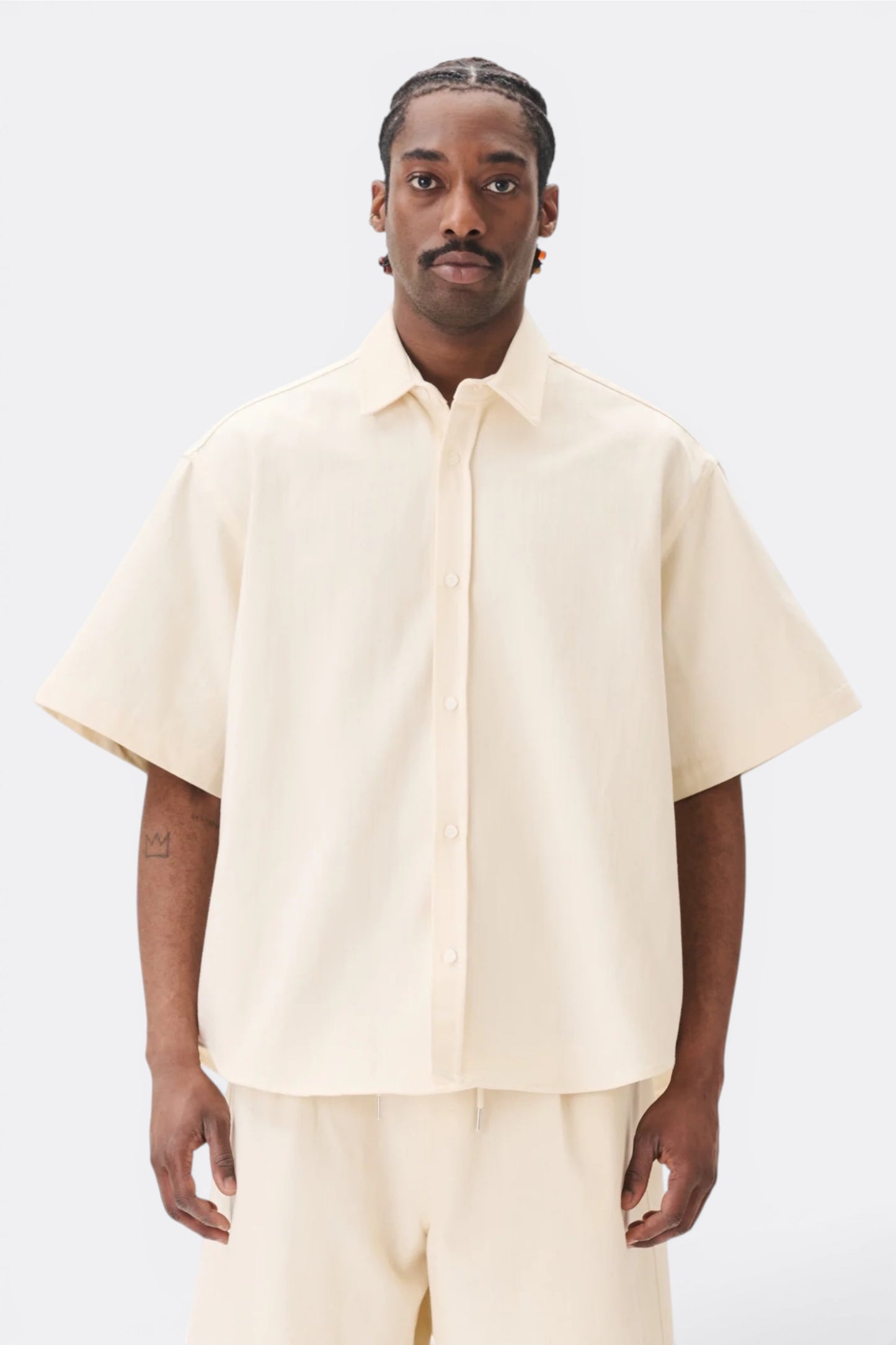 Estudio Niksen Shortsleeve Wide Shirt Ivory | Chemise Denim Oxford Corée | Edgar Bdx