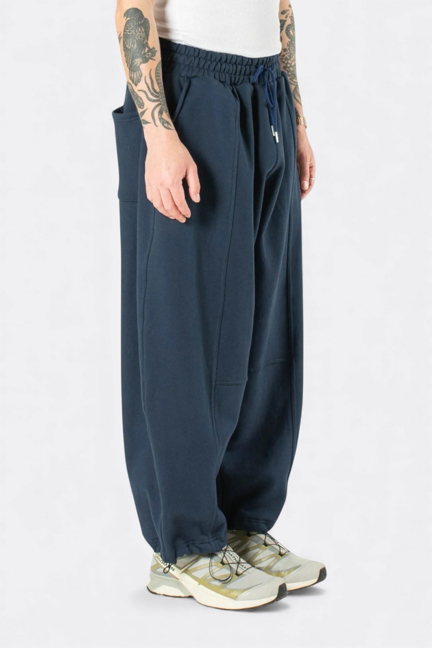 Estudio Niksen - Signature Balloon Joggers (Navy)