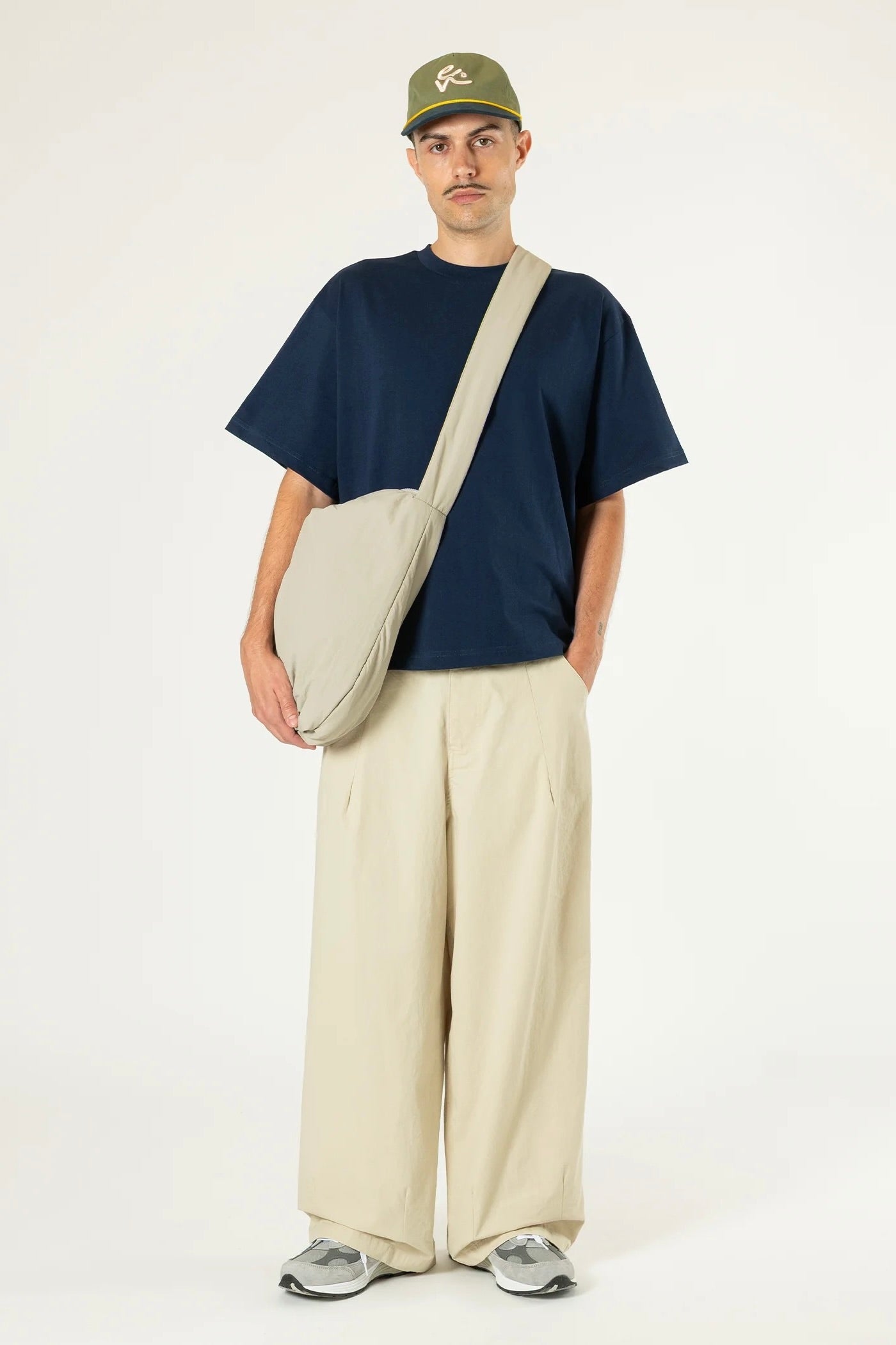 Estudio Niksen - Signature Cropped Tee (Navy)