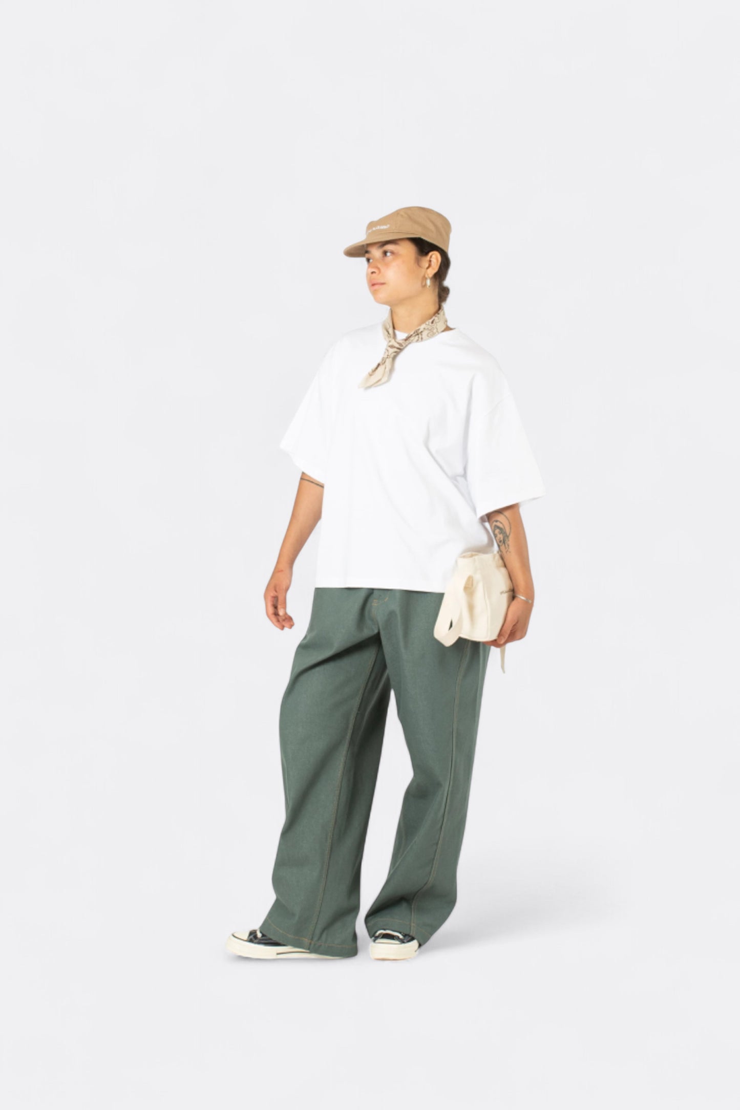 Estudio Niksen - Signature Cropped Tee (White)