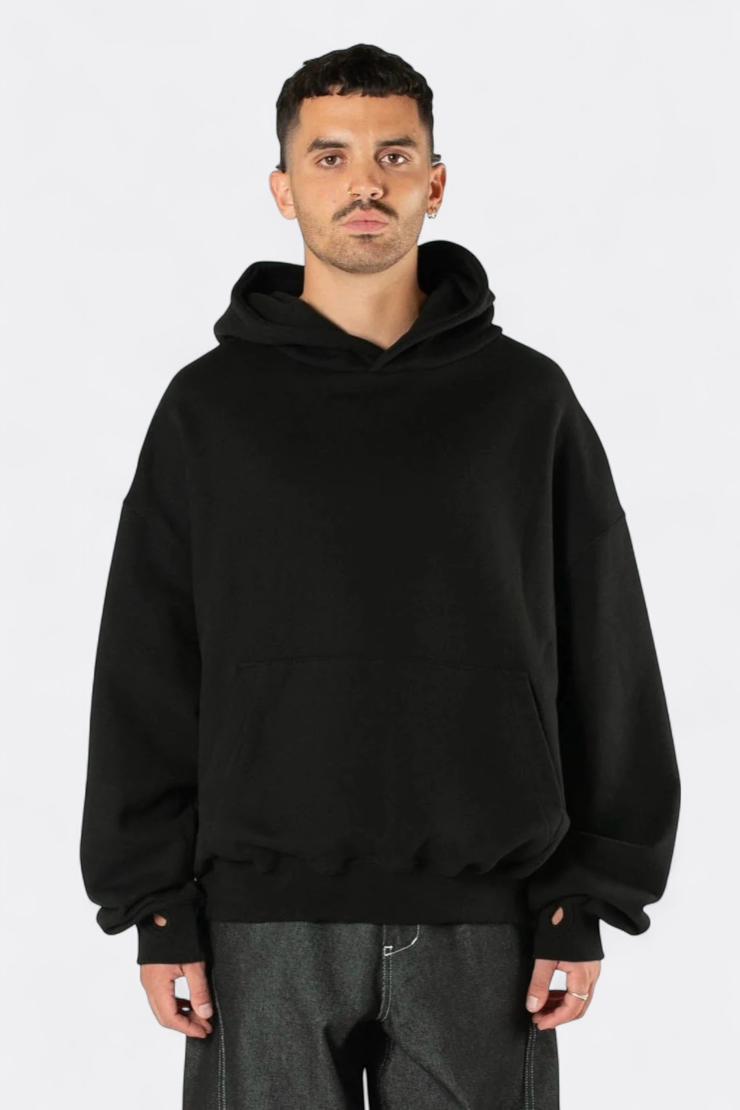 Estudio Niksen - Signature Thumb Hoodie (Black)