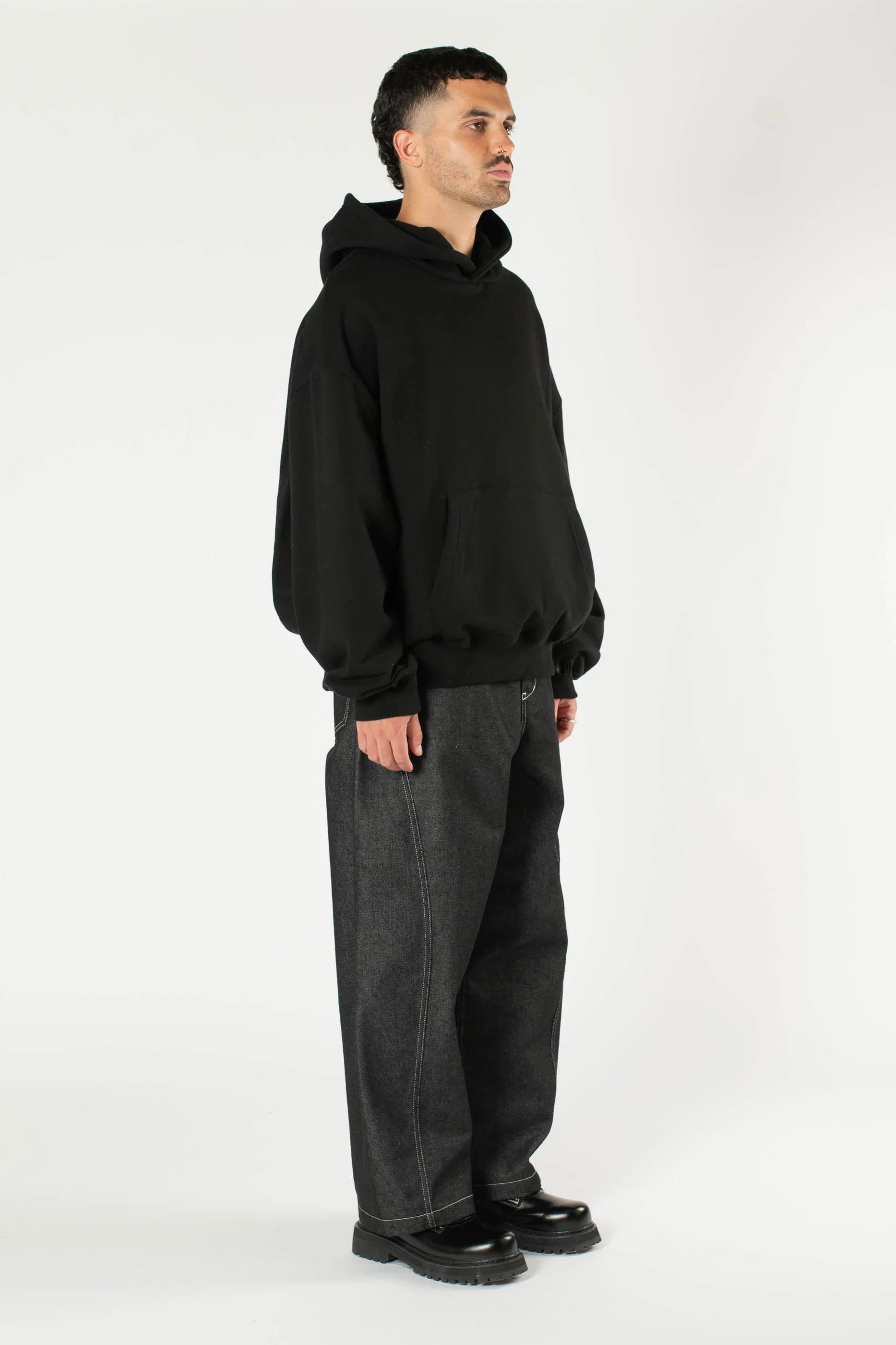 Estudio Niksen - Signature Thumb Hoodie (Black)