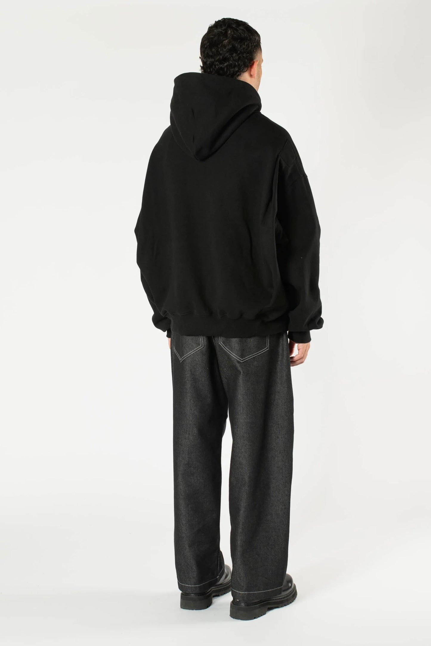 Estudio Niksen - Signature Thumb Hoodie (Black)