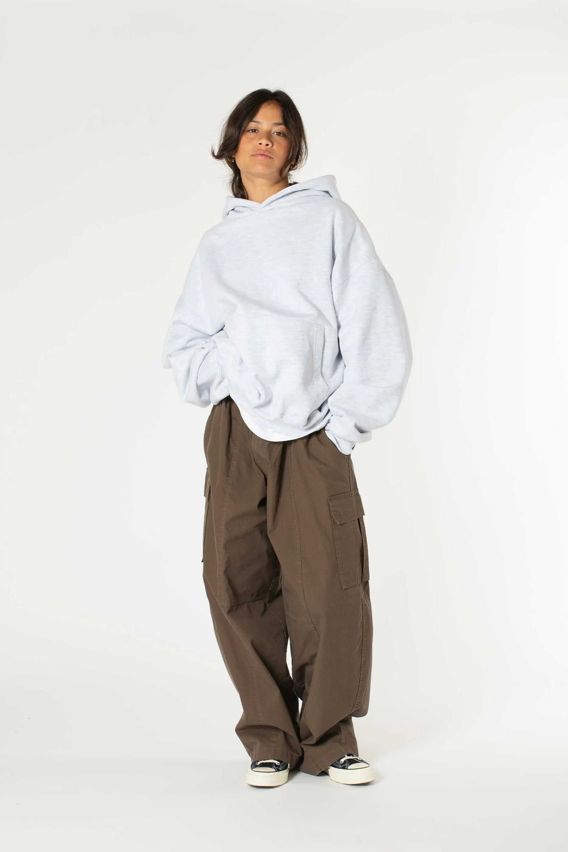 Estudio Niksen - Signature Thumb Hoodie (Light Grey)
