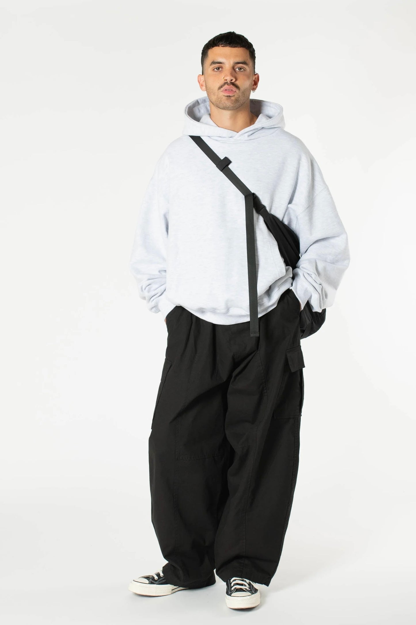 Estudio Niksen - Signature Thumb Hoodie (Light Grey)