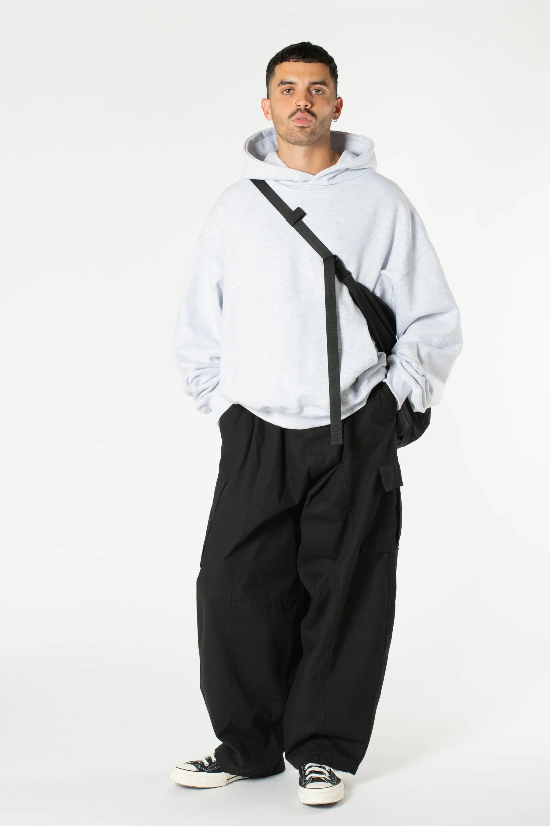 Estudio Niksen - Signature Thumb Hoodie (Light Grey)