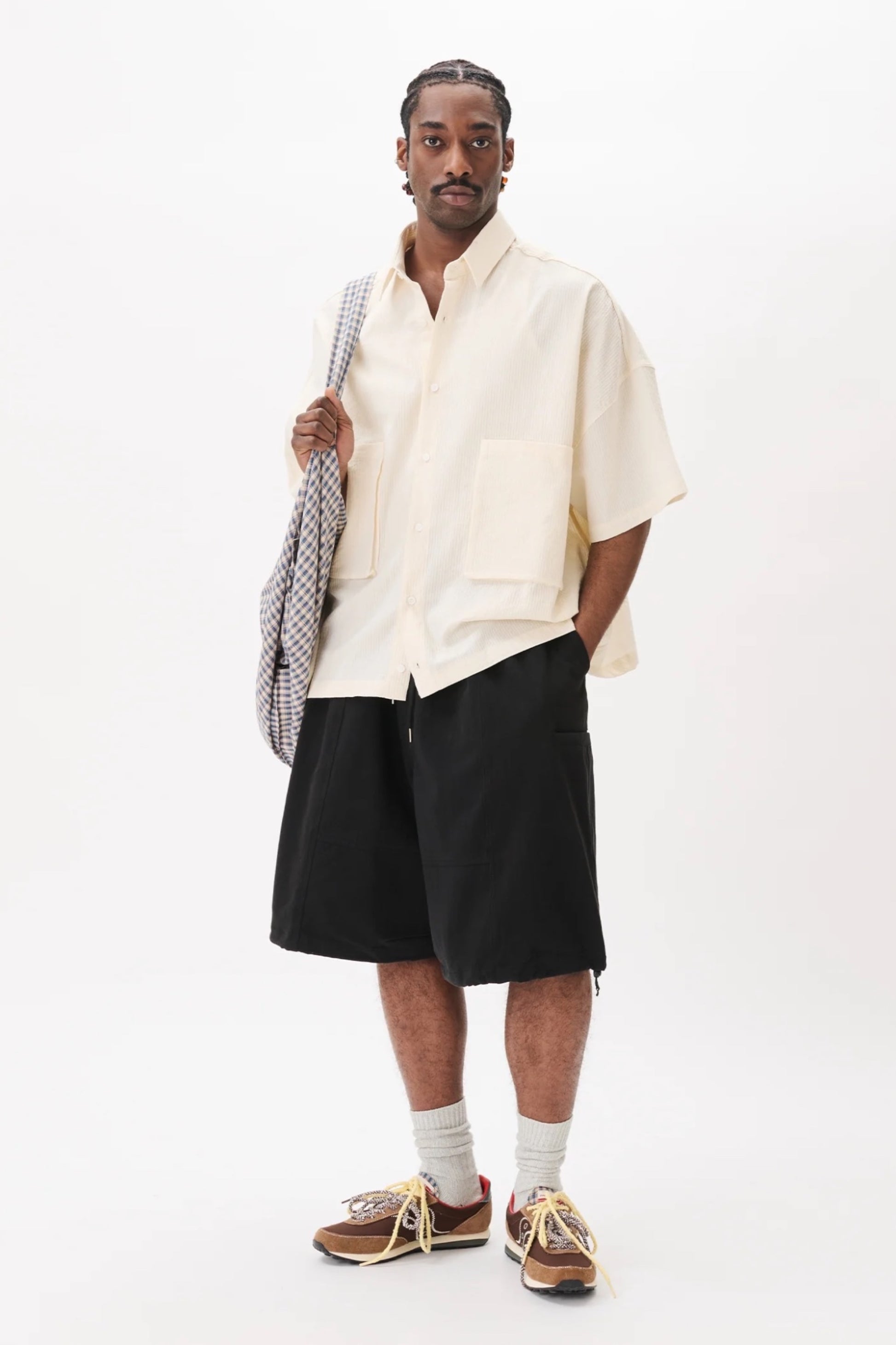 Estudio Niksen Slit Cargo Balloon Shorts Black | Short Cargo Unisexe Corée | Edgar Bdx