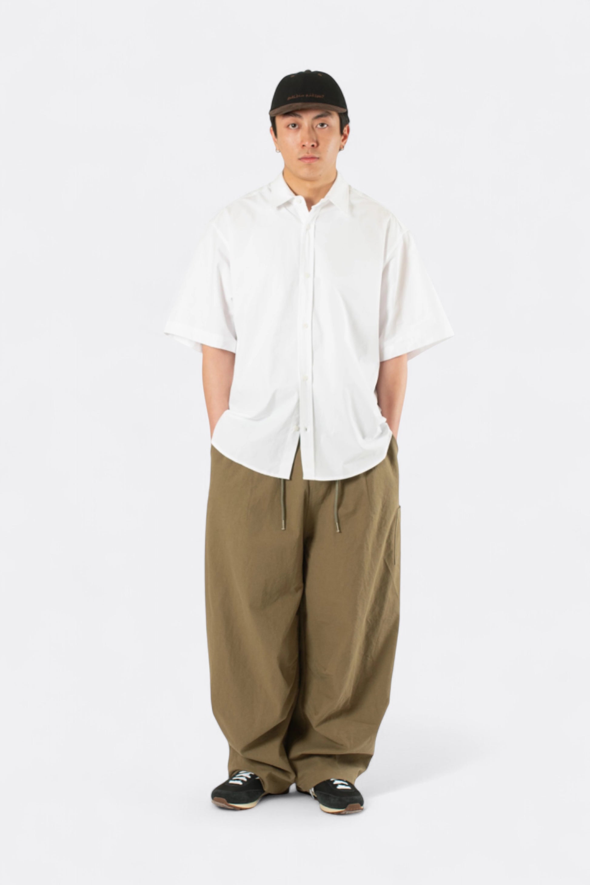 Estudio Niksen - Stopper Balloon Trousers (Khaki)