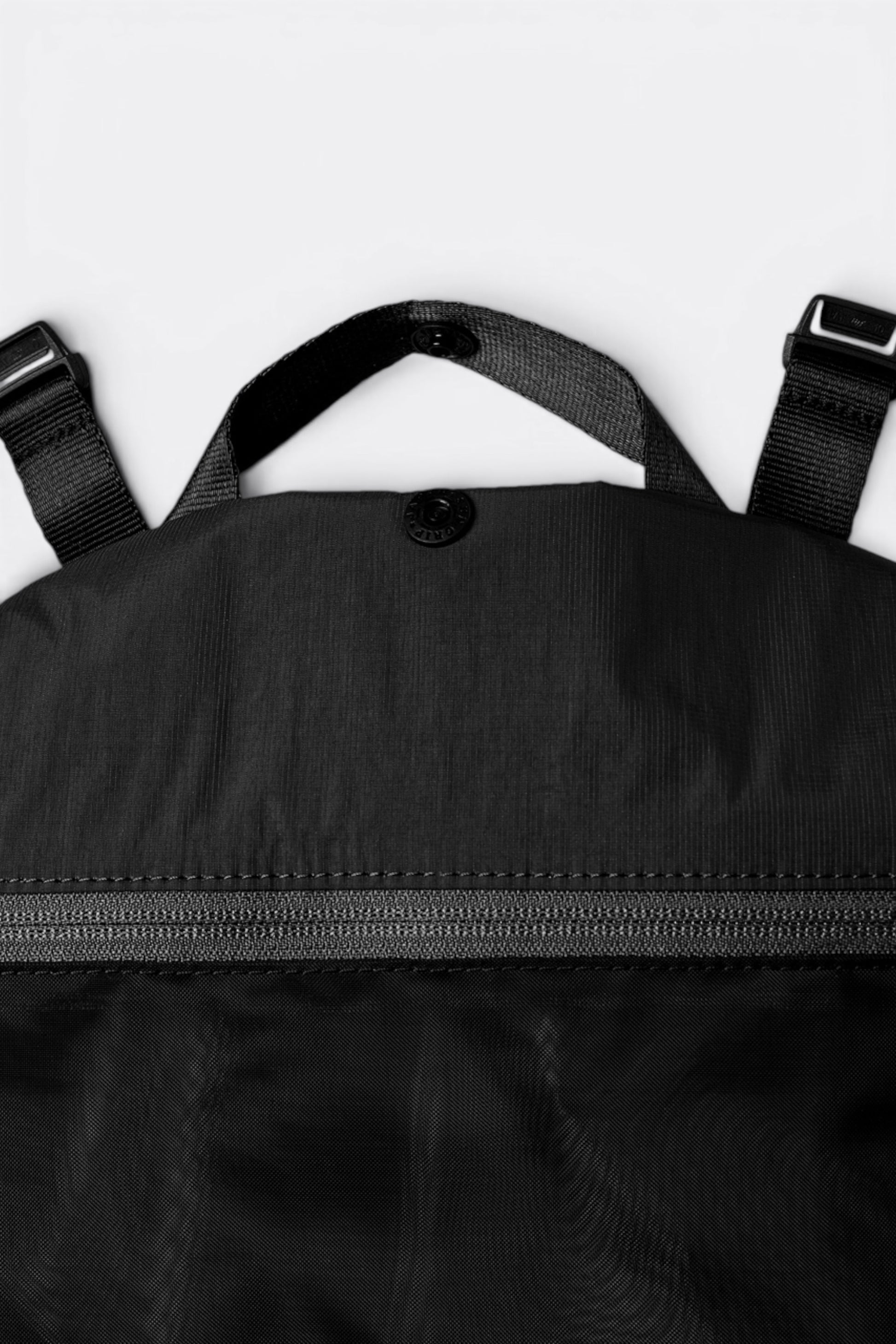 FOUND POCKET Dim Cross Bag Black | Sac Bandoulière Nylon Premium | Edgar Bdx