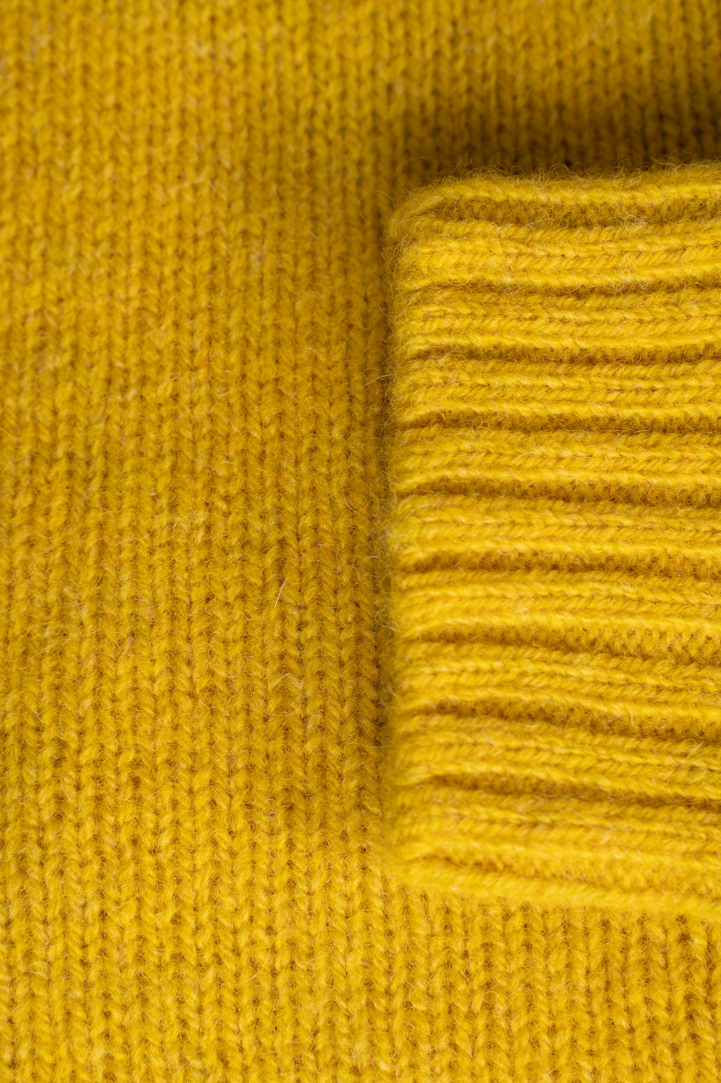 Harley Of Scotland - Pull Shetland Col Rond (Sunshine)