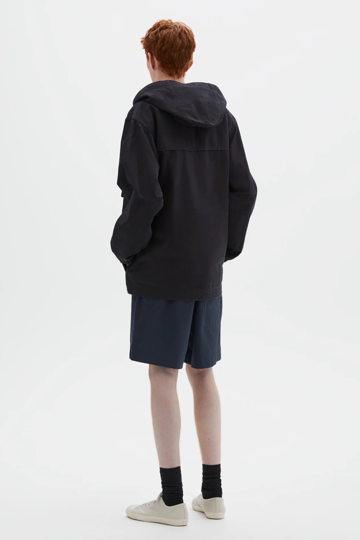 MHL. Margaret Howell Hooded Jacket Indigo Twill | Veste Coton Pigmenté | Edgar Bdx