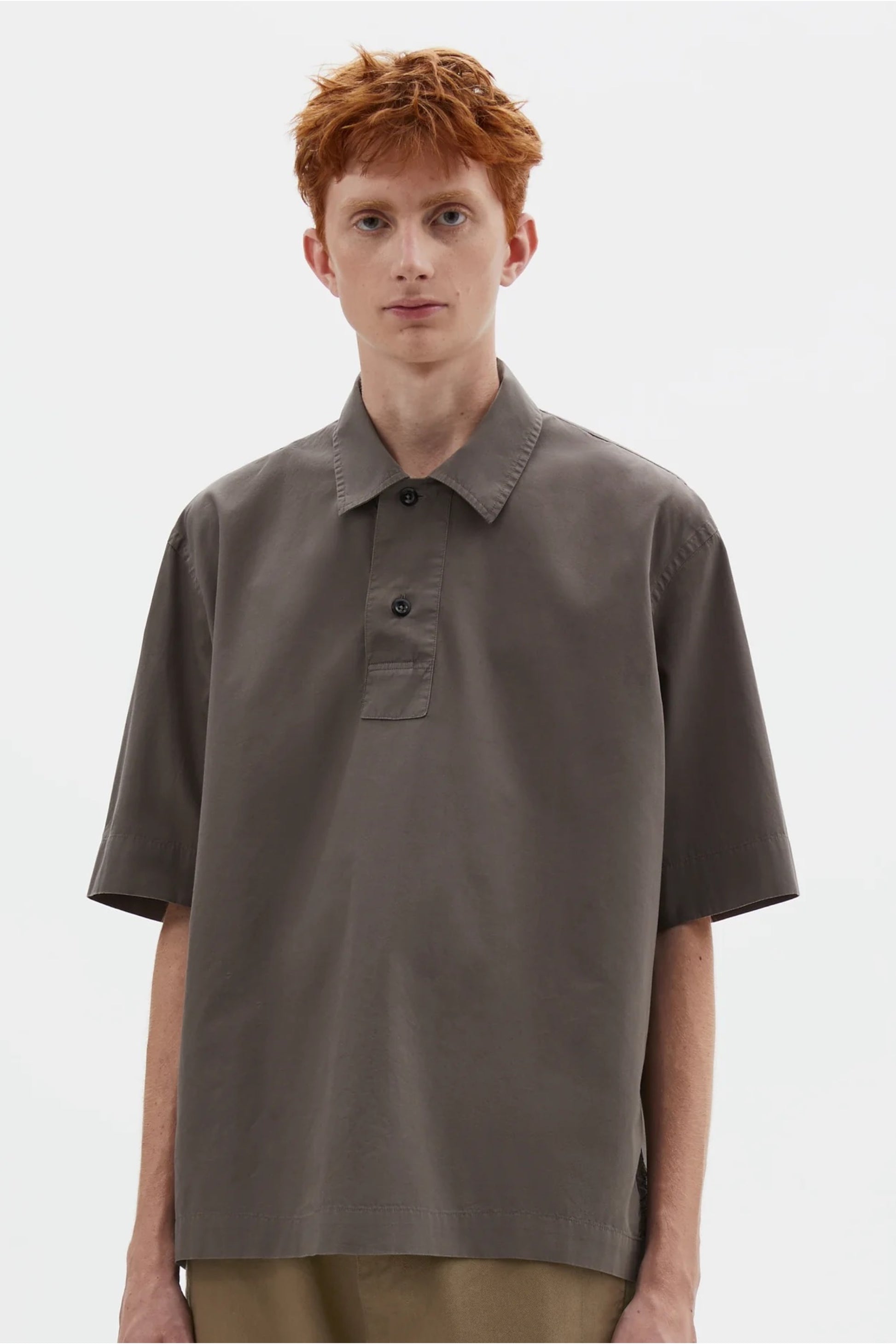 MHL. Margaret Howell Offset Placket Polo Mole | Polo Coton Organique Recyclé | Edgar Bdx