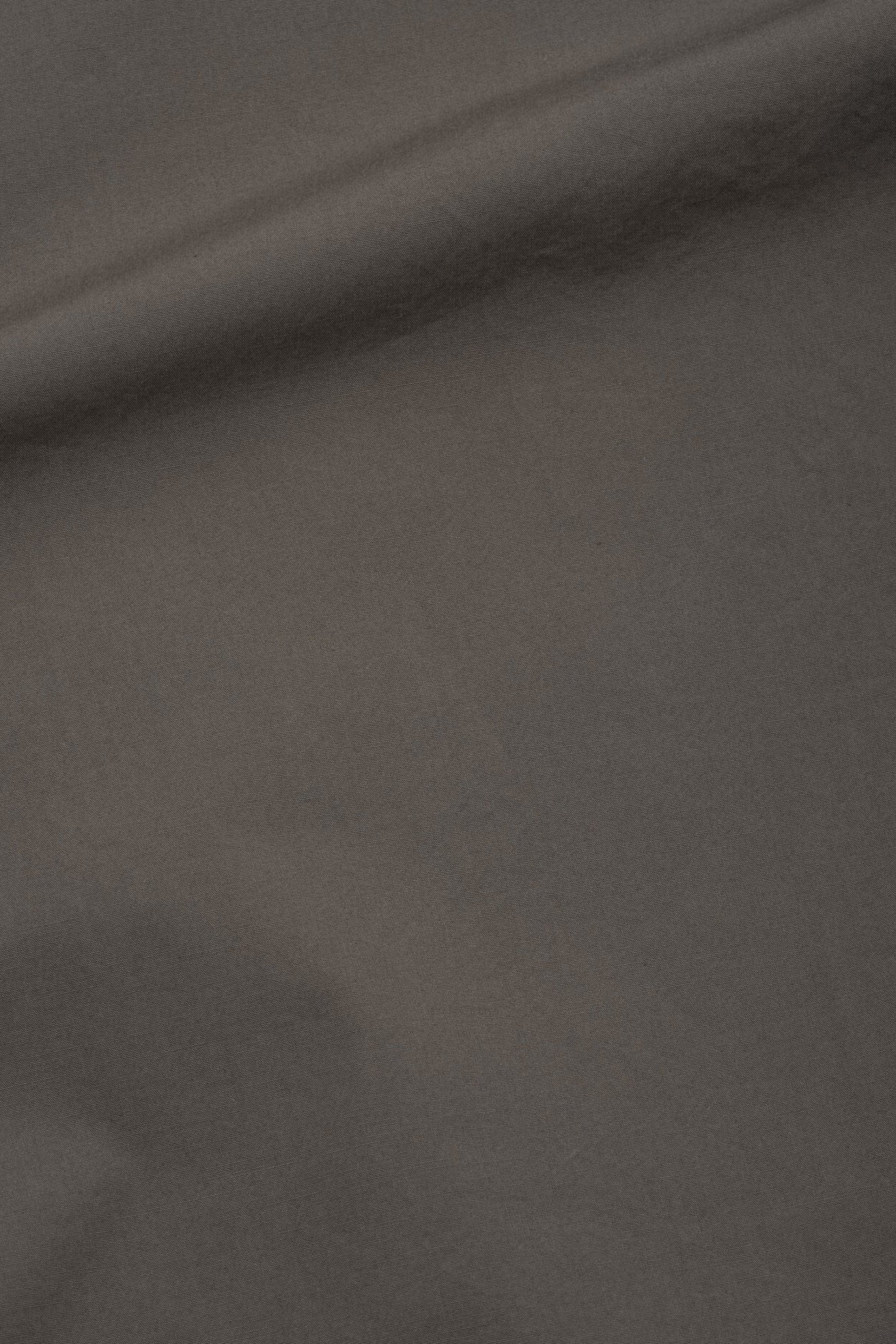 MHL. Margaret Howell Offset Placket Polo Mole | Polo Coton Organique Recyclé | Edgar Bdx