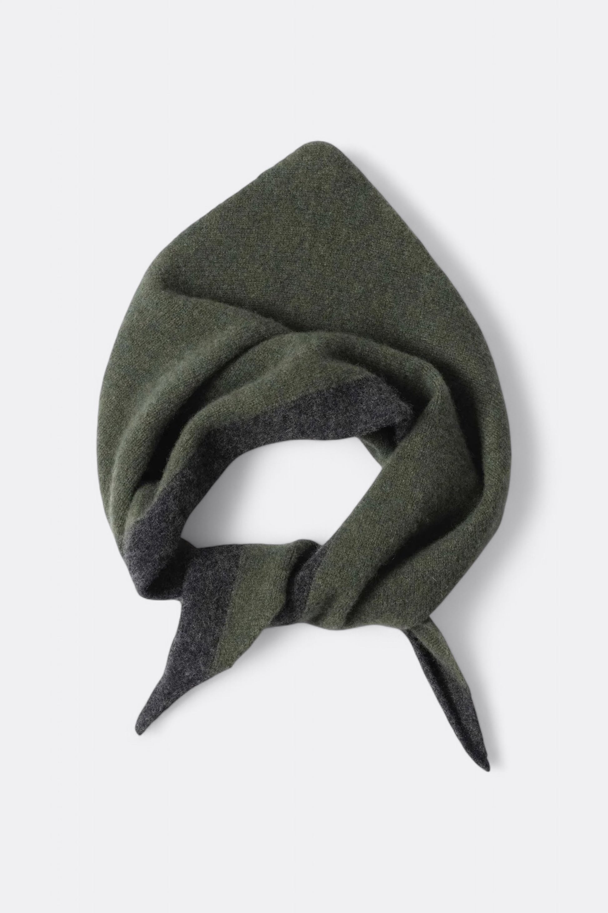 Margaret Howell - MHL. Tipped Scout Scarf Lambswool (Green / Charcoal)