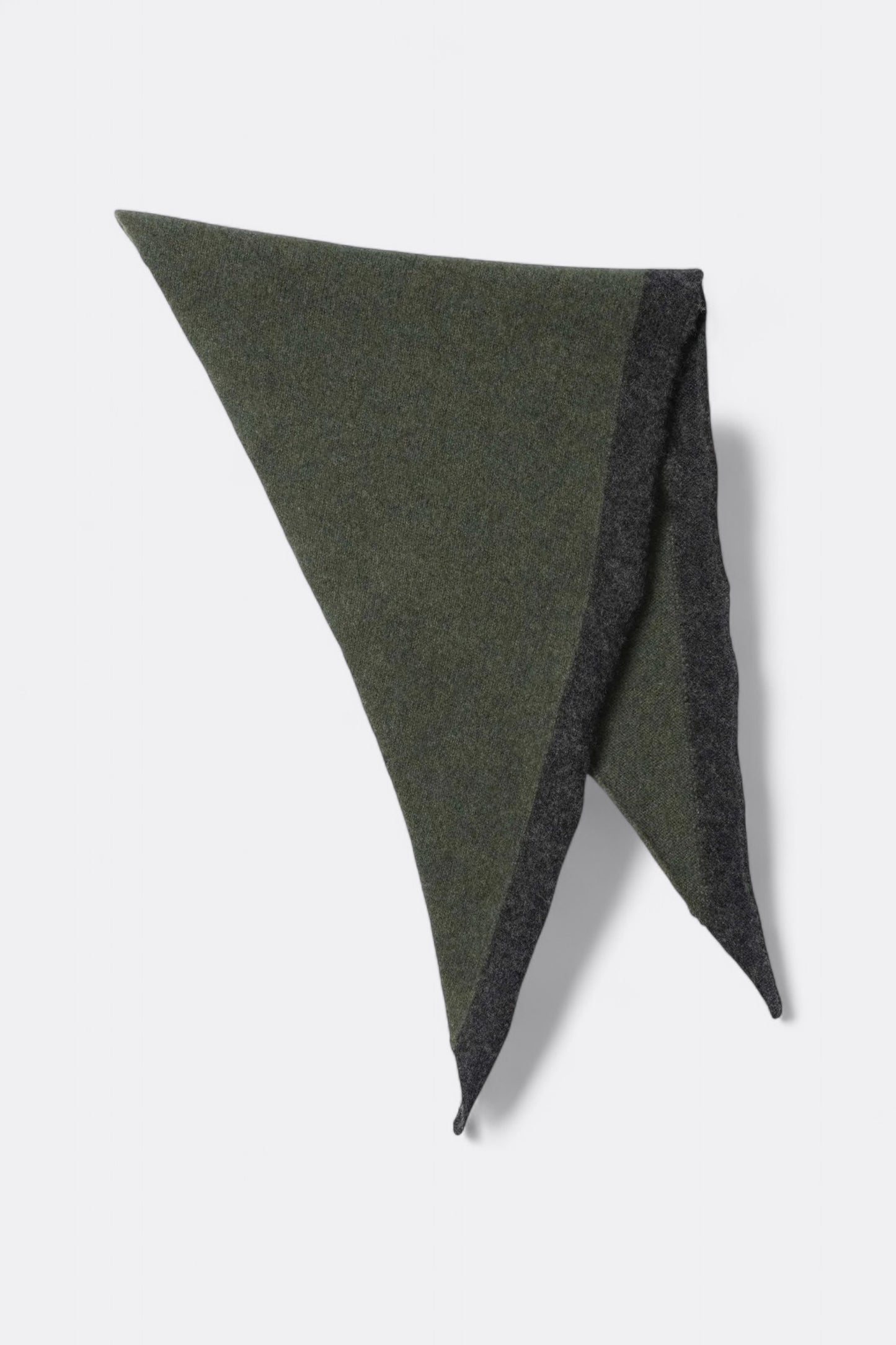 Margaret Howell - MHL. Tipped Scout Scarf Lambswool (Green / Charcoal)