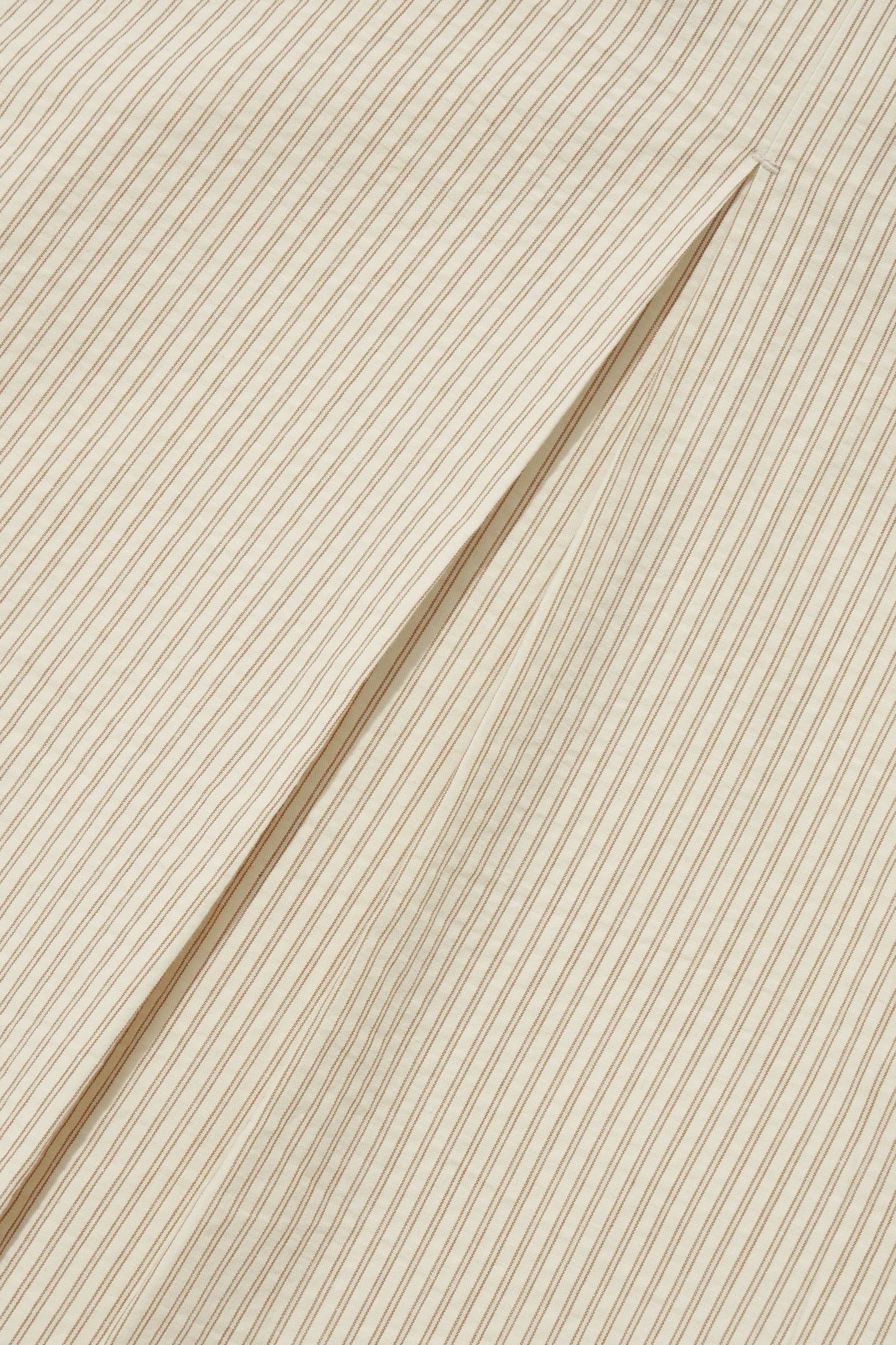 Merely Made - Classic Seersucker Stripe Over Shirts (Ecru Beige)